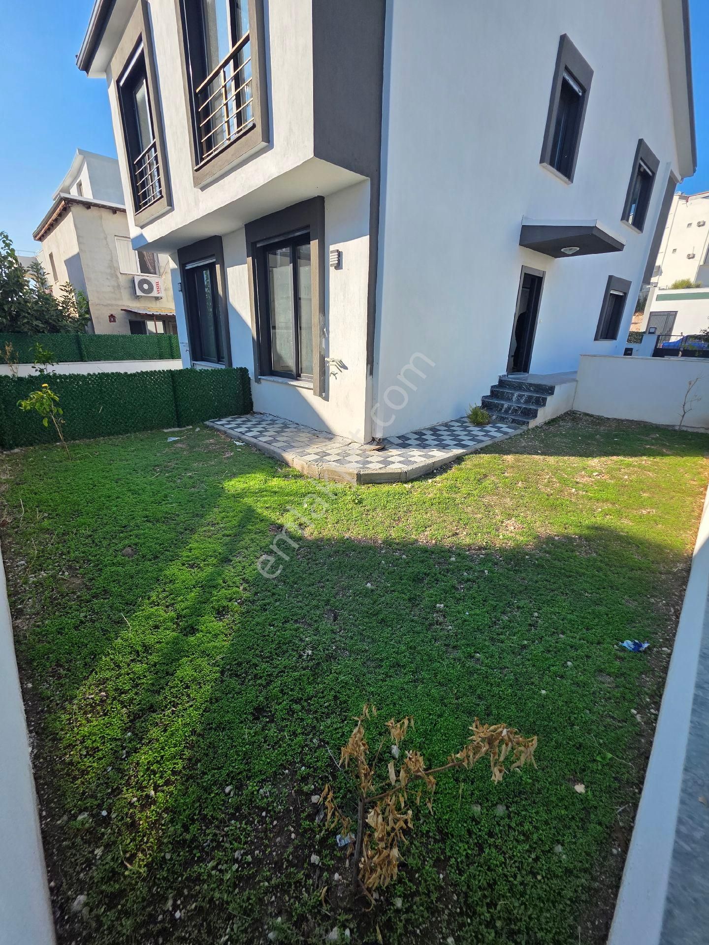 🏡 Aydın Didim Hisar Mahallesi’nde Satılık 1 Adet Ayrı Mutfak Tripleks Villa! 🏡 - Görsel 3