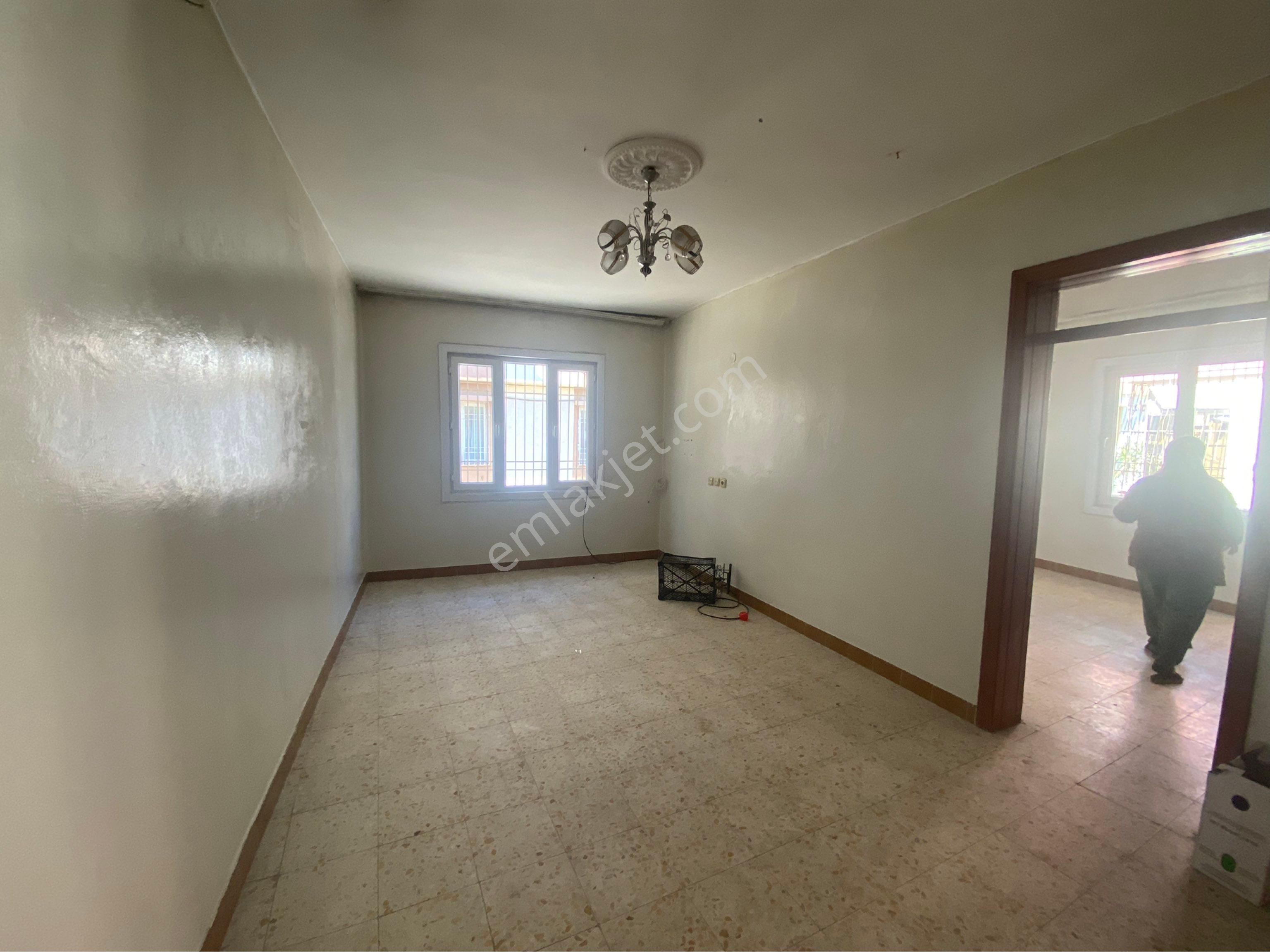 İstiklal De 2 Kat 1 Bodrum+ 1 Adet Garaj.3 Cepheli,135m - Görsel 28