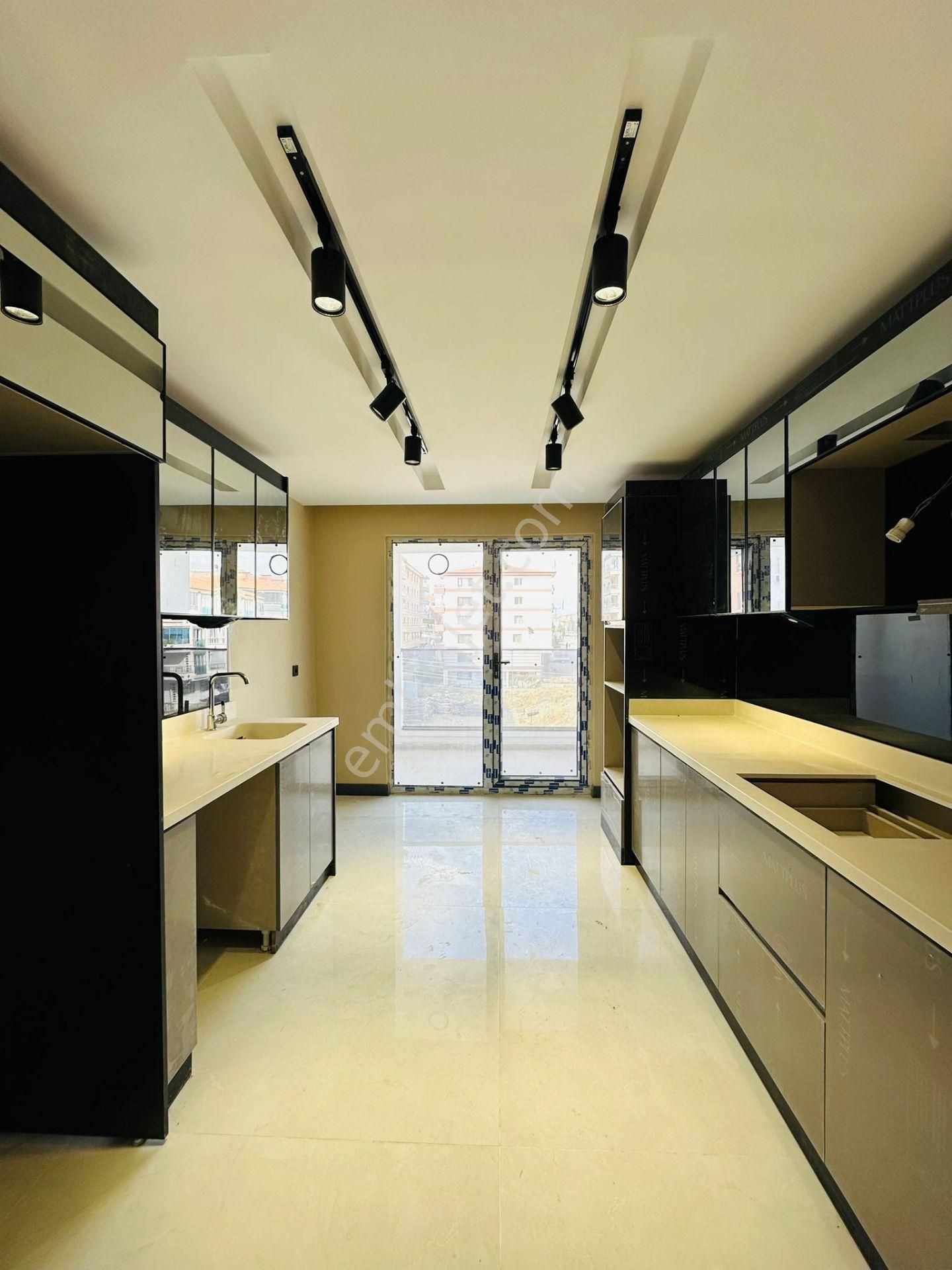 Karapürçek'te Yerden Isıtmalı Full Yapılı 3+1 Ara Kat Satılık Daire !! - Görsel 7