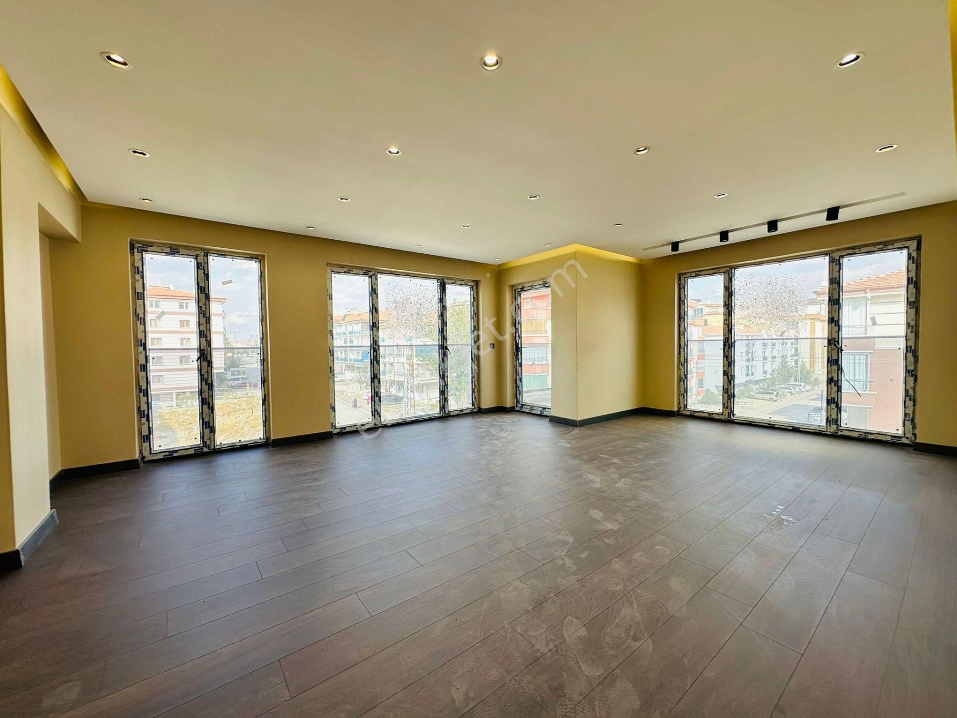 Karapürçek'te Yerden Isıtmalı Full Yapılı 3+1 Ara Kat Satılık Daire !! - Görsel 5