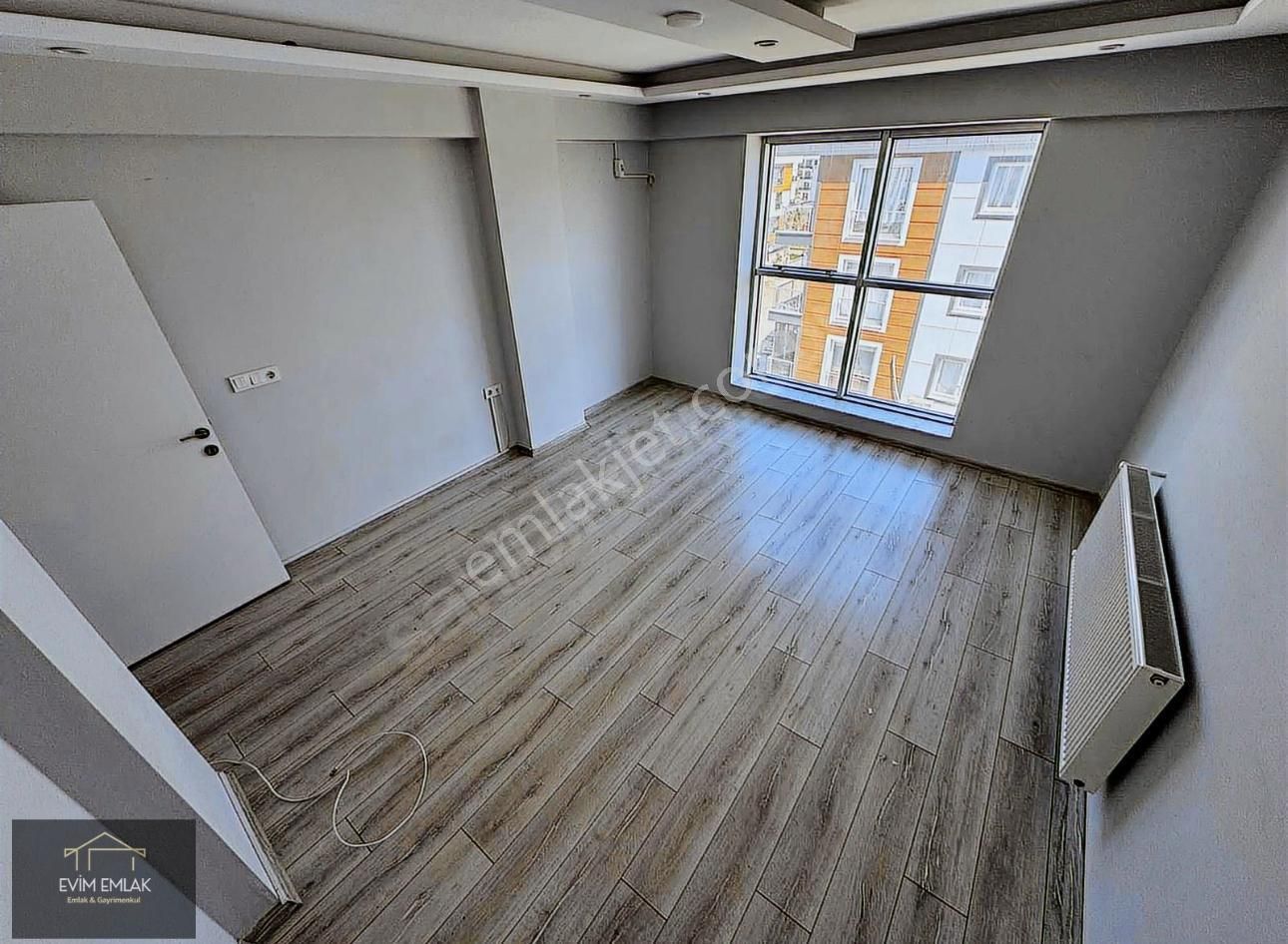 🏡 Muradiye Mahallesi 🏡 ✅3+1 120 M2 4 Katlının 4 Katı ❇️kombi Petekli - Görsel 3