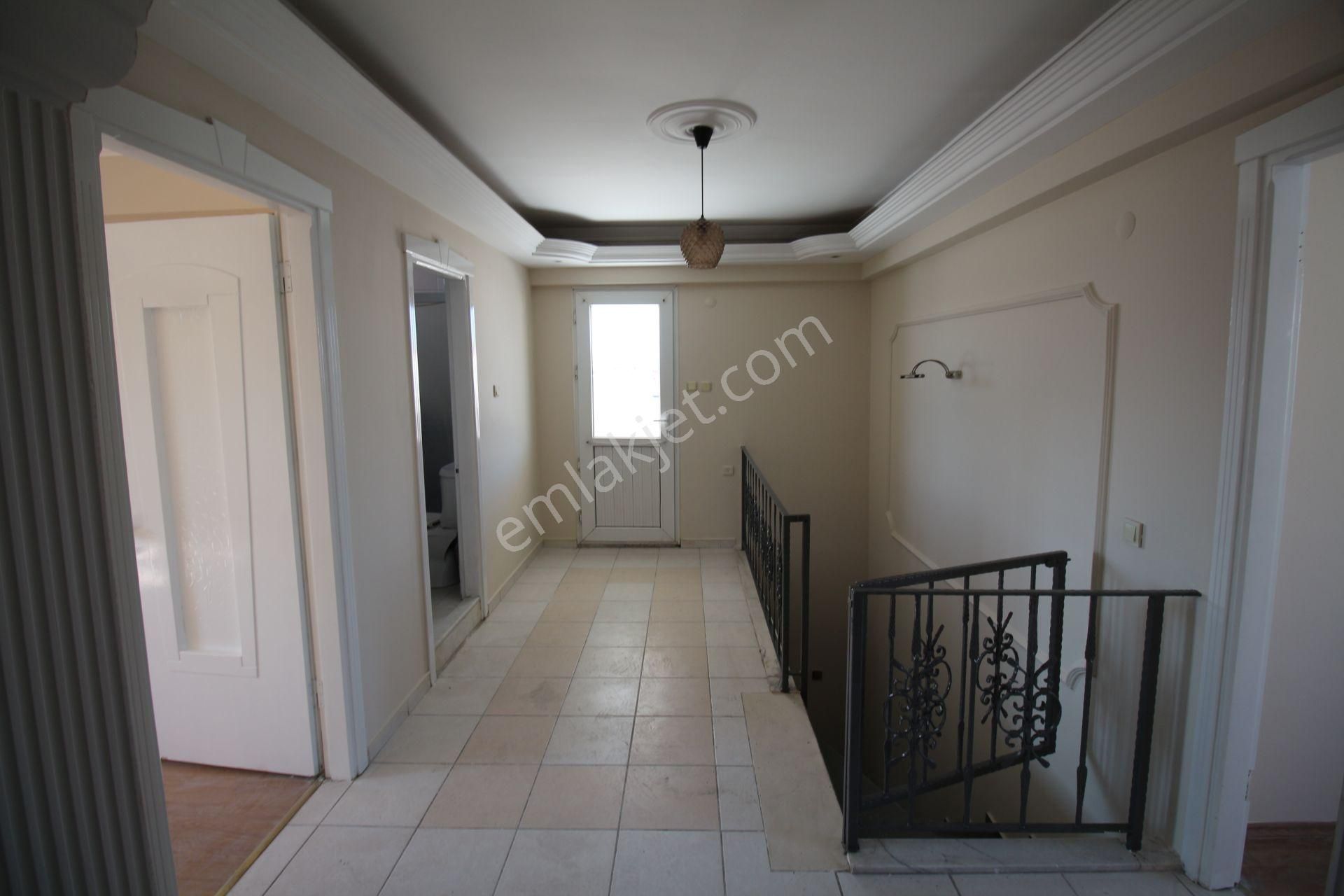 Arga'dan Buca Çevikbir'de 5+1 Teraslı Kiralık Dubleks Daire - Görsel 8