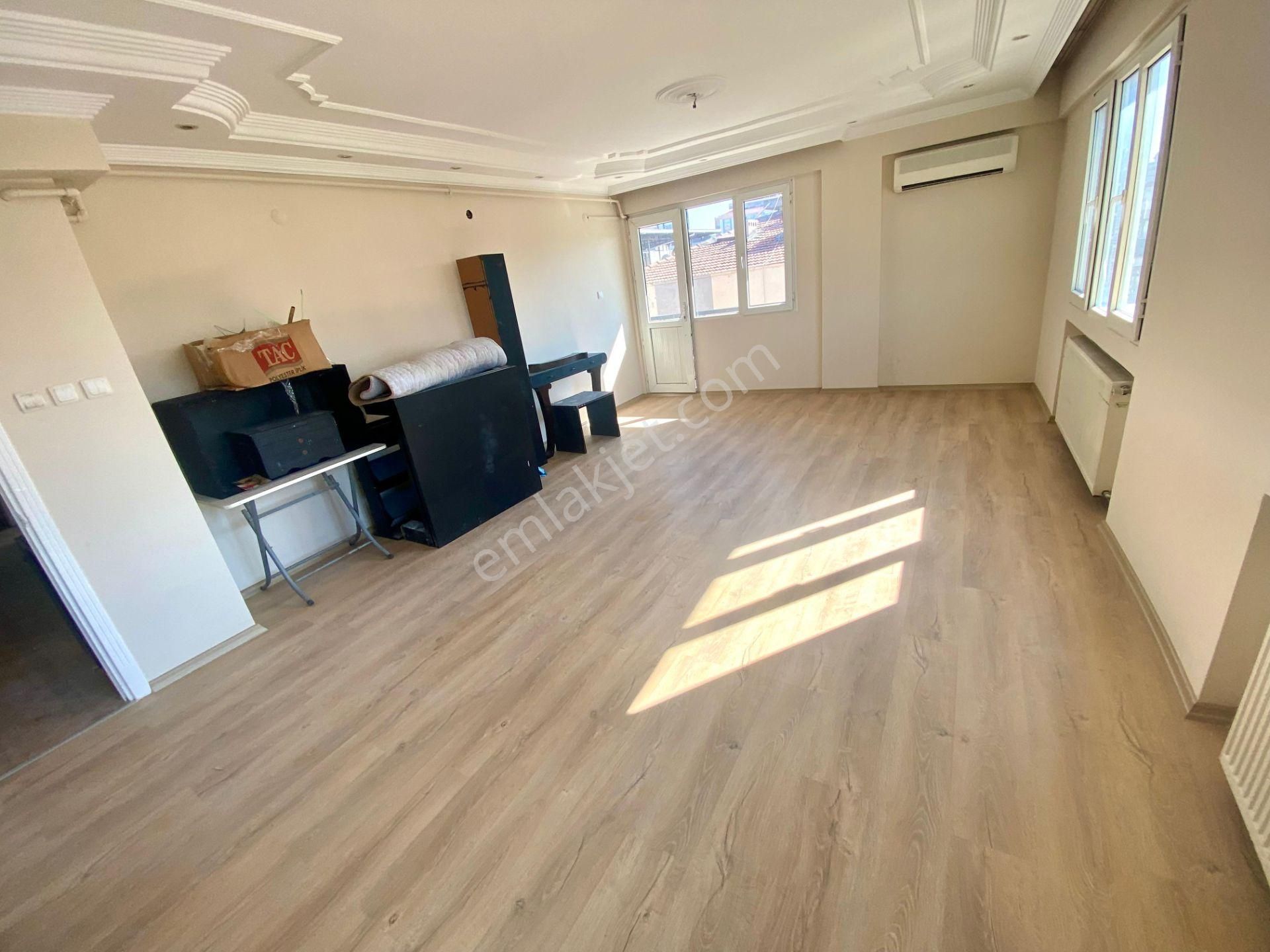 Arga'dan Buca Çevikbir'de 5+1 Teraslı Kiralık Dubleks Daire