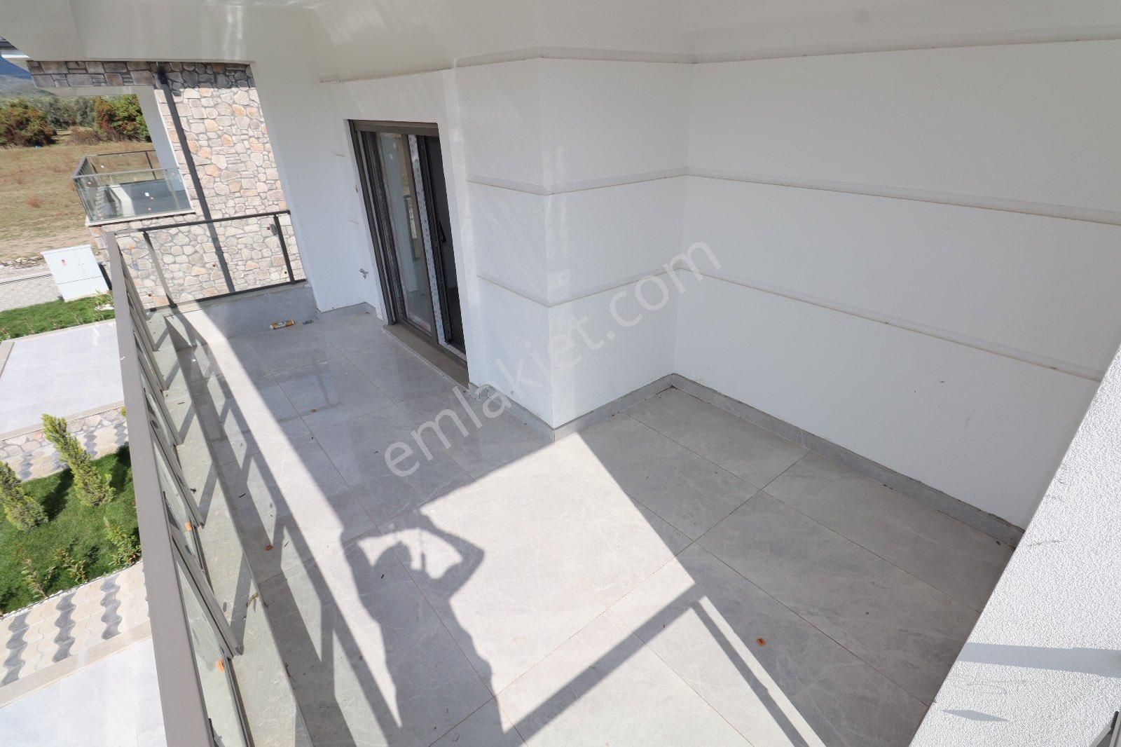 Mahmut İşler'den Akçayda 600 M2 Arsa İçinde 3+1 Havuzlu Lüks Villa - Görsel 23