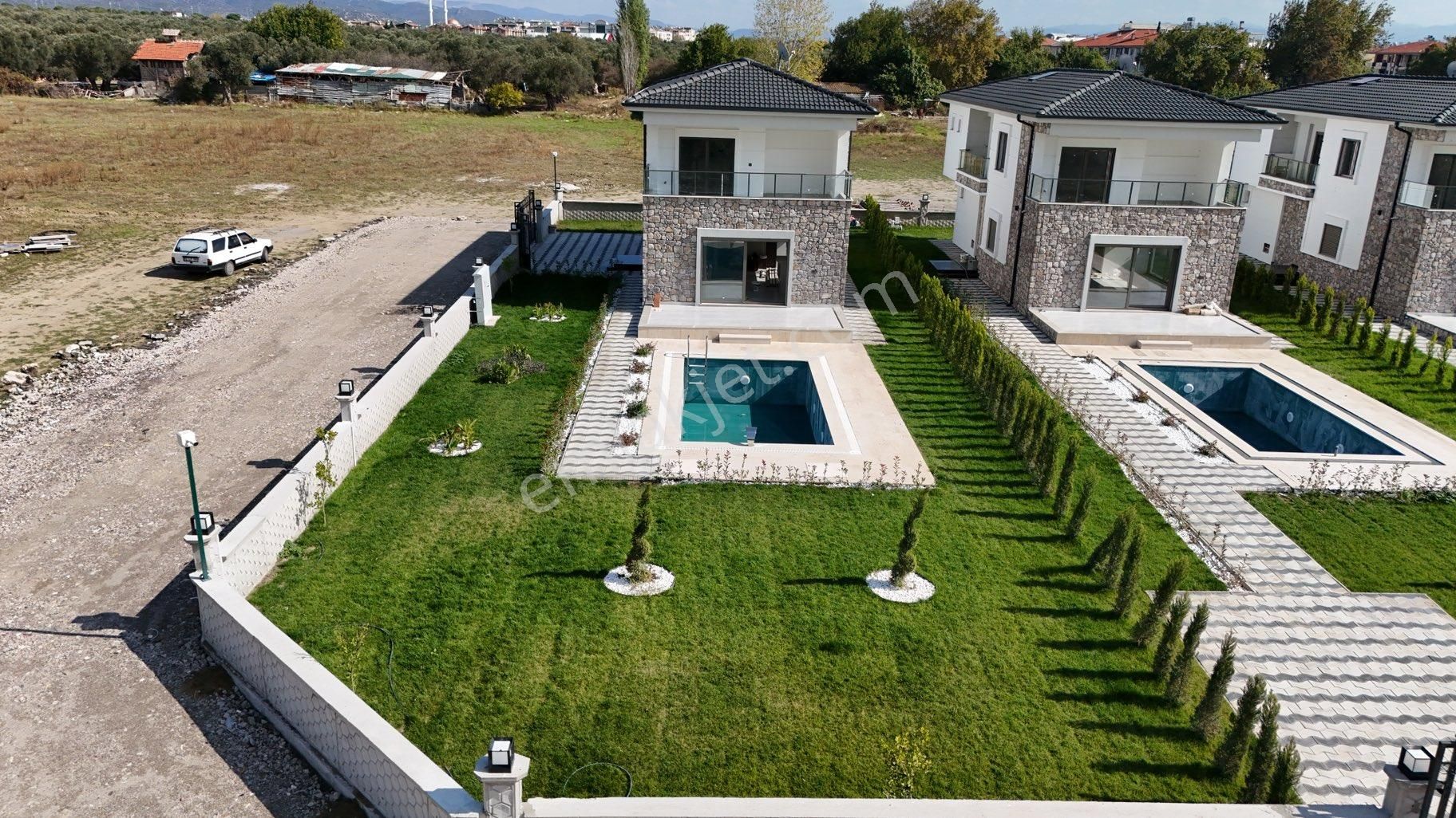 Mahmut İşler'den Akçayda 600 M2 Arsa İçinde 3+1 Havuzlu Lüks Villa - Görsel 31