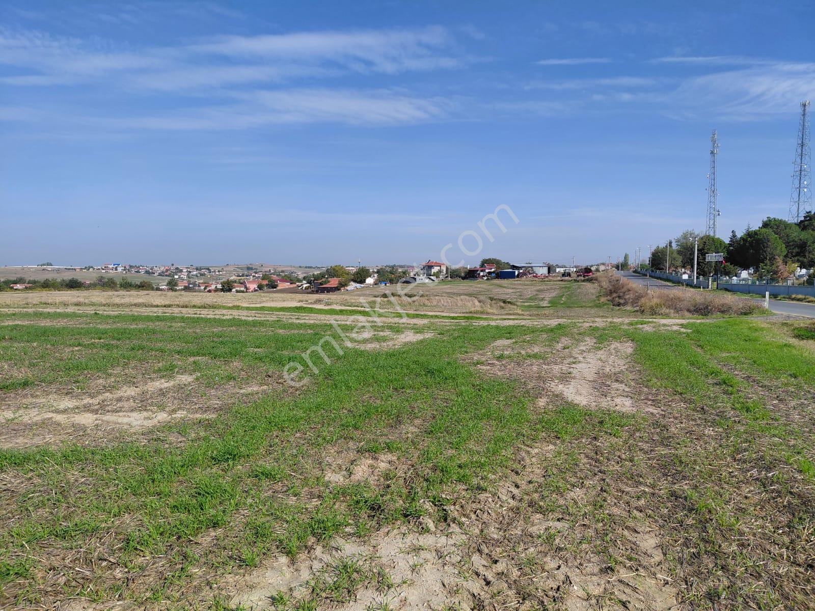 Edirne-ipsala-esetçe-satılık Arazi-imar, Yerleşime 200m-yolkenarı-içinden Su Hattı Geçmekte-tek Tapu