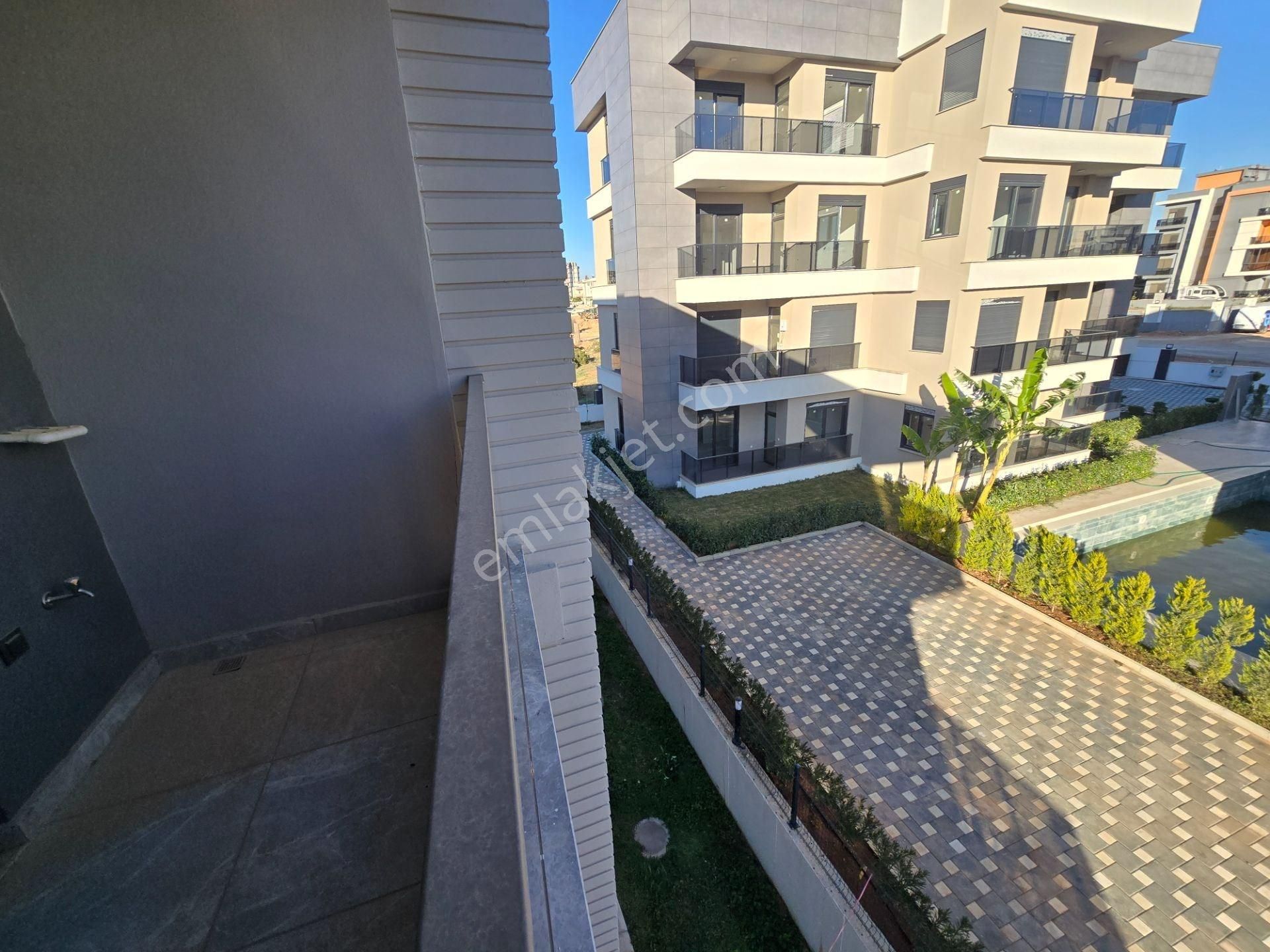 Altıntaşta Havuzlu/iskanlı Binada Katta 1+1 Daire -krediye Uygun - Görsel 17