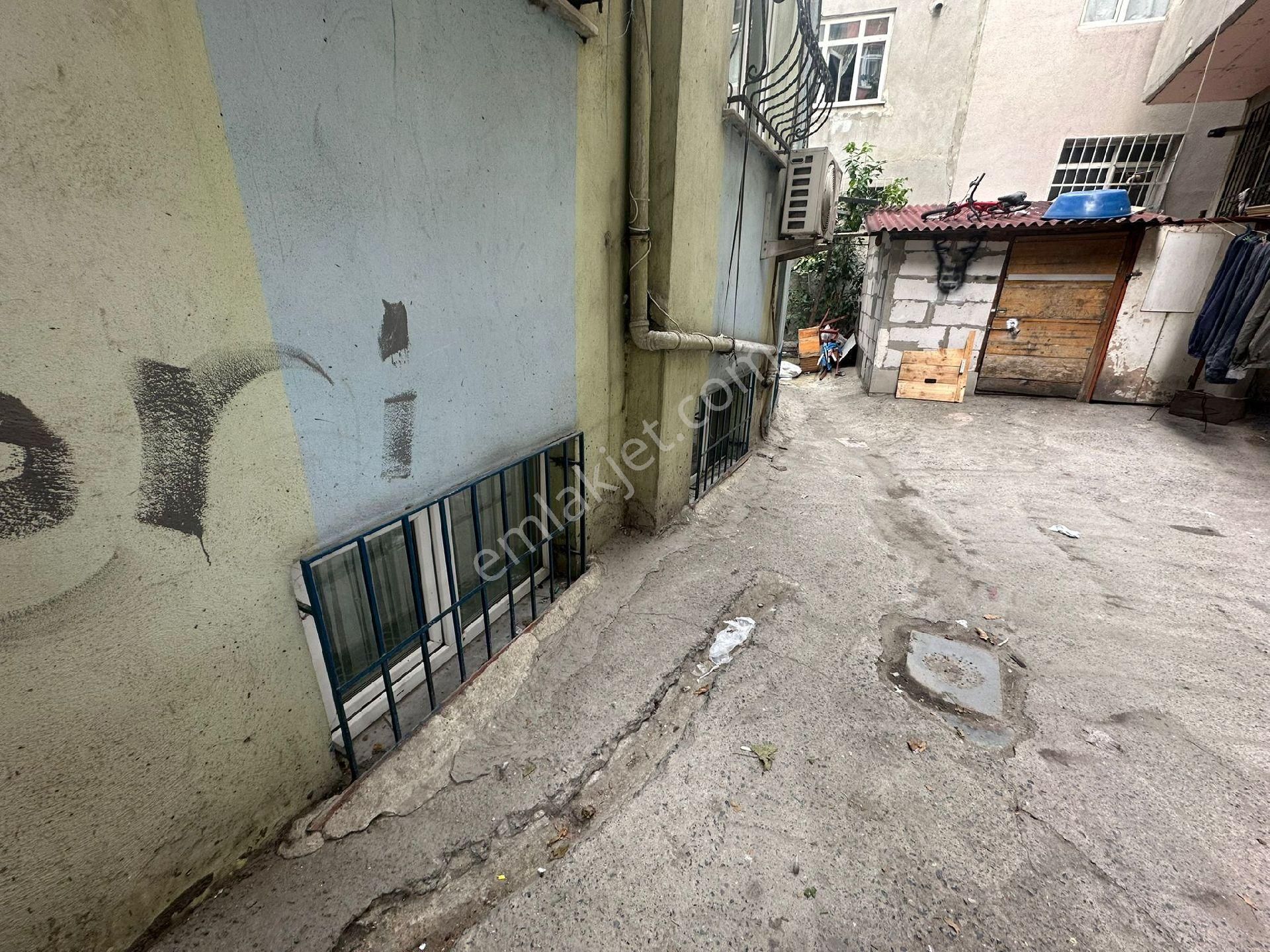 Satılık Daıre-bagcılar Kırazlı Mahallesınde Merkezı Konumda - Görsel 19