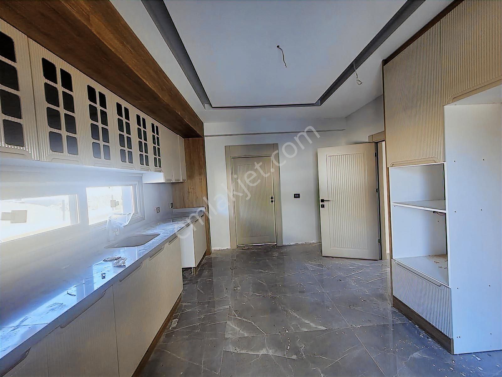 Erkilet General Emir Mahallesi Satılık 2 Kat 3+1 Villa - Görsel 2