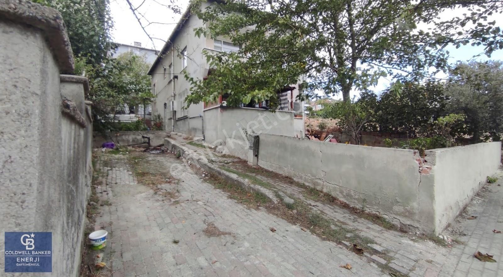 Avcılar Firuzköy'de Göl Manzaralı Villa İmarlı Satılık Arsa - Görsel 4