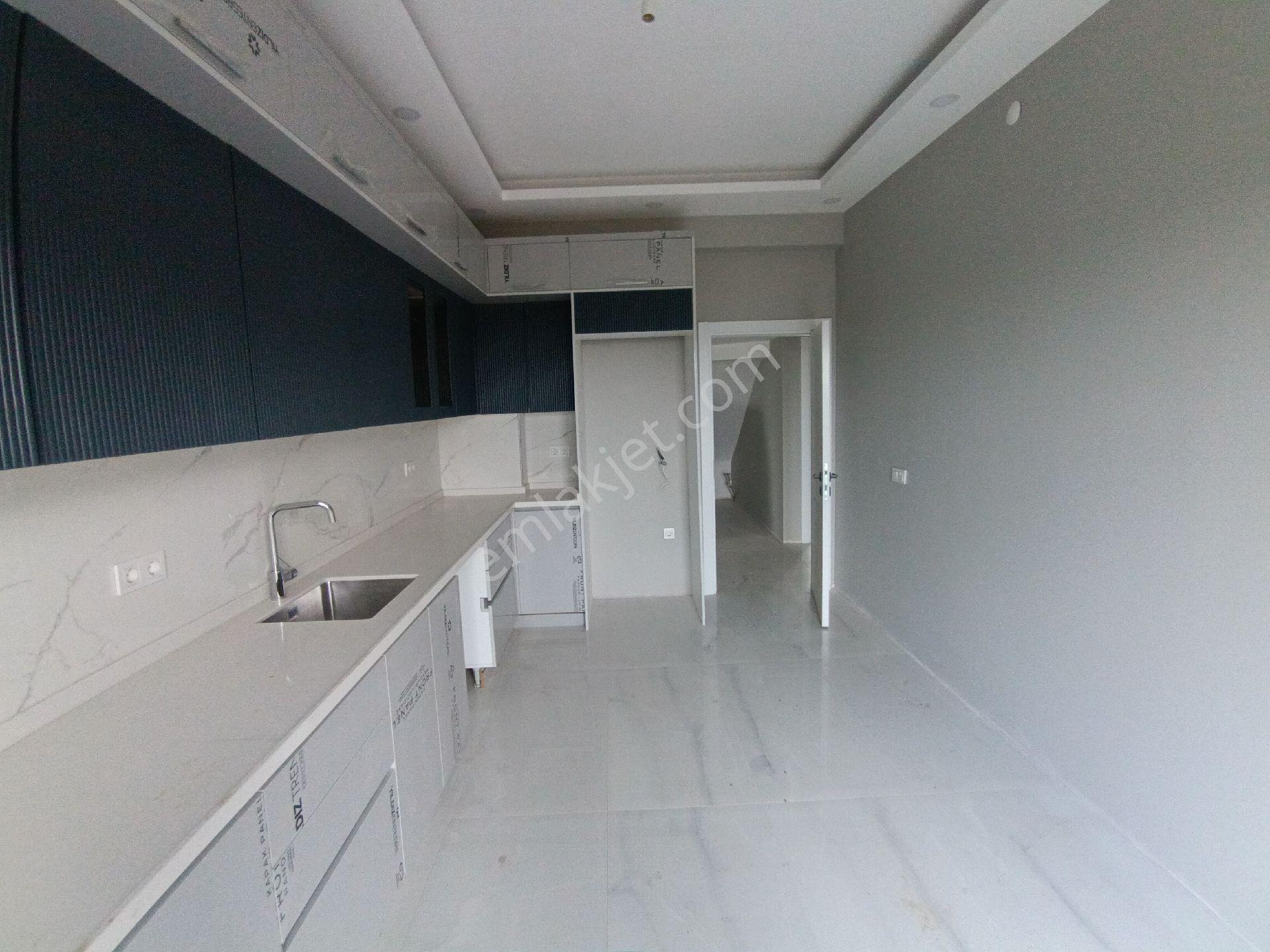 Başiskele 550m2 Arsada Lüks 6+1 Bağımsız Villa - Görsel 21