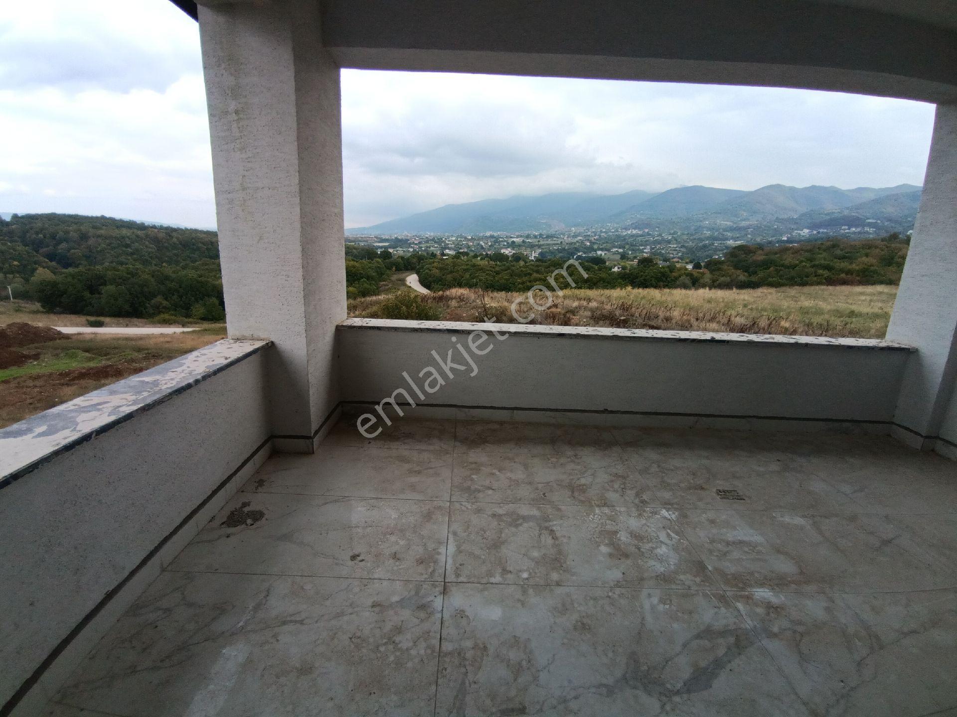 Başiskele 550m2 Arsada Lüks 6+1 Bağımsız Villa - Görsel 7
