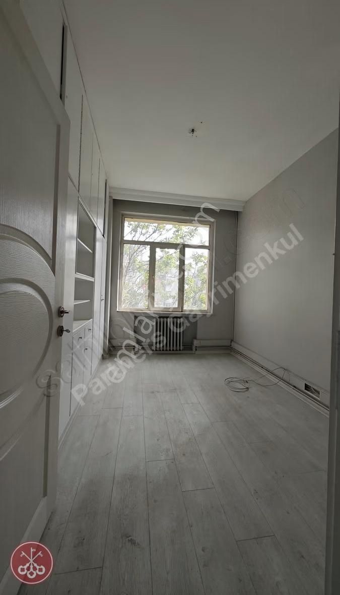 Şişli Esentepe Subay Evlerinde Çevre Yolu Cepheli Köşe Ofis - Görsel 27