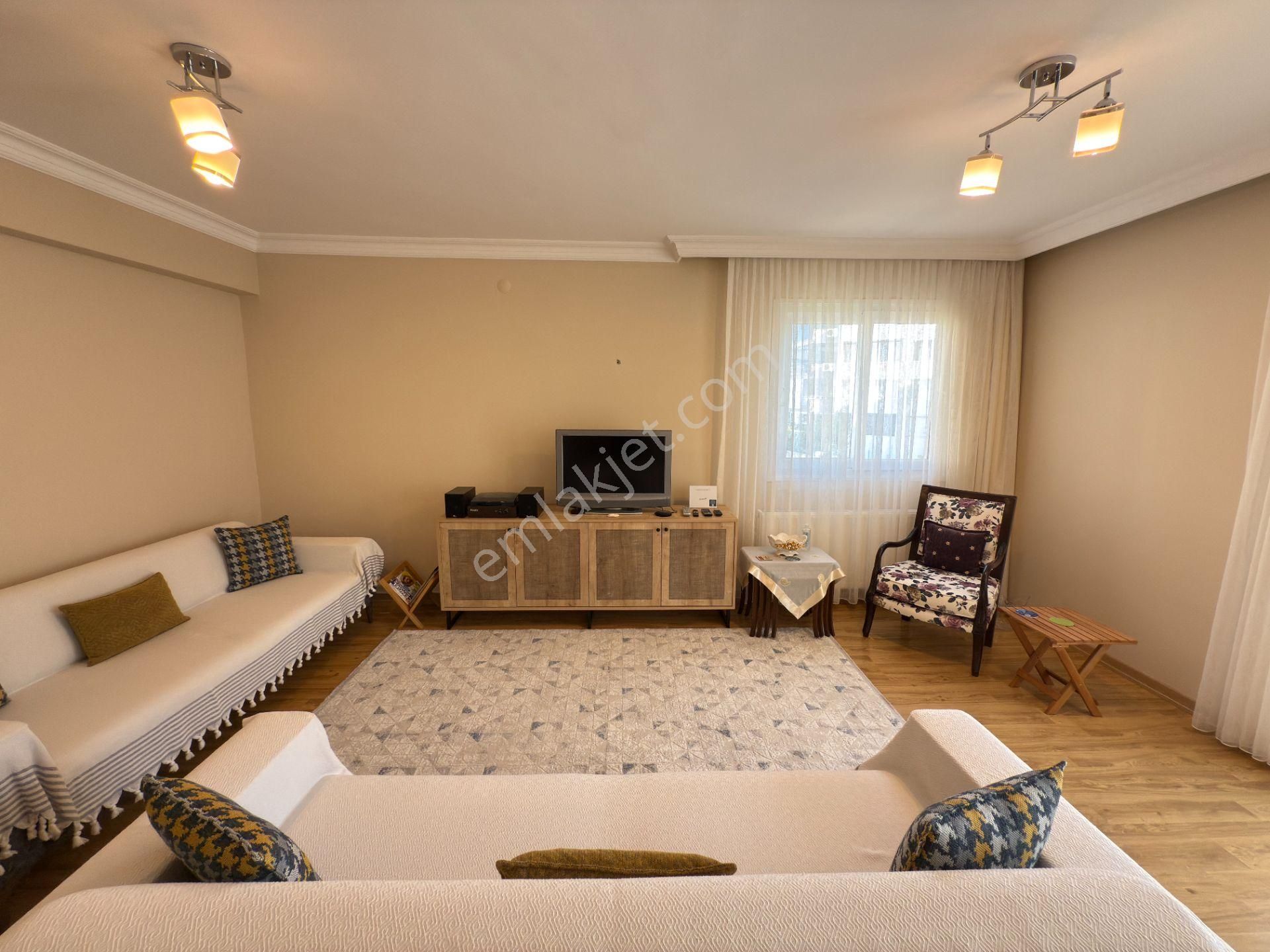 Kuşadası Değirmendere Ahmet Cengiz Sitesi'nde Satılık Temiz Ve Bakımlı 2+1 Daire - Görsel 18