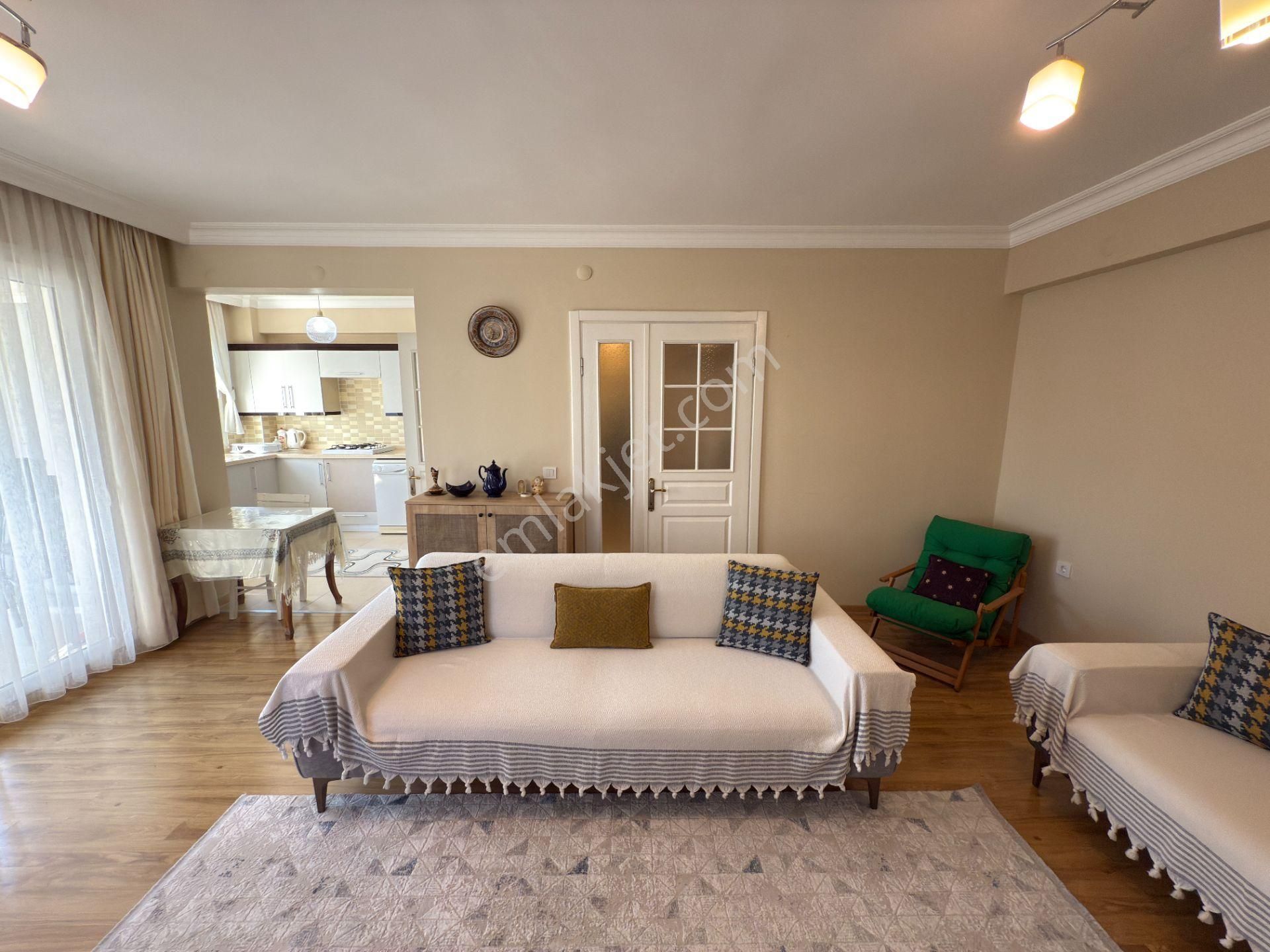 Kuşadası Değirmendere Ahmet Cengiz Sitesi'nde Satılık Temiz Ve Bakımlı 2+1 Daire - Görsel 16