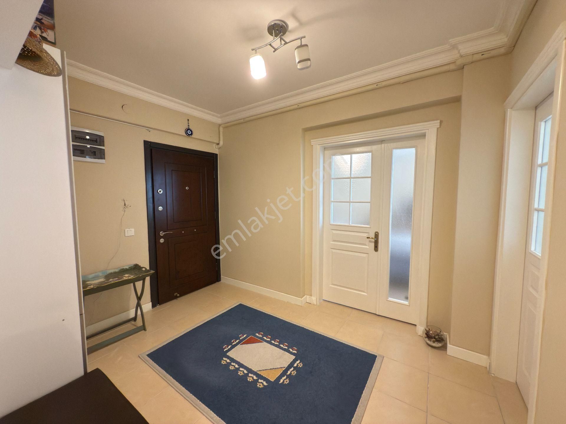 Kuşadası Değirmendere Ahmet Cengiz Sitesi'nde Satılık Temiz Ve Bakımlı 2+1 Daire - Görsel 8