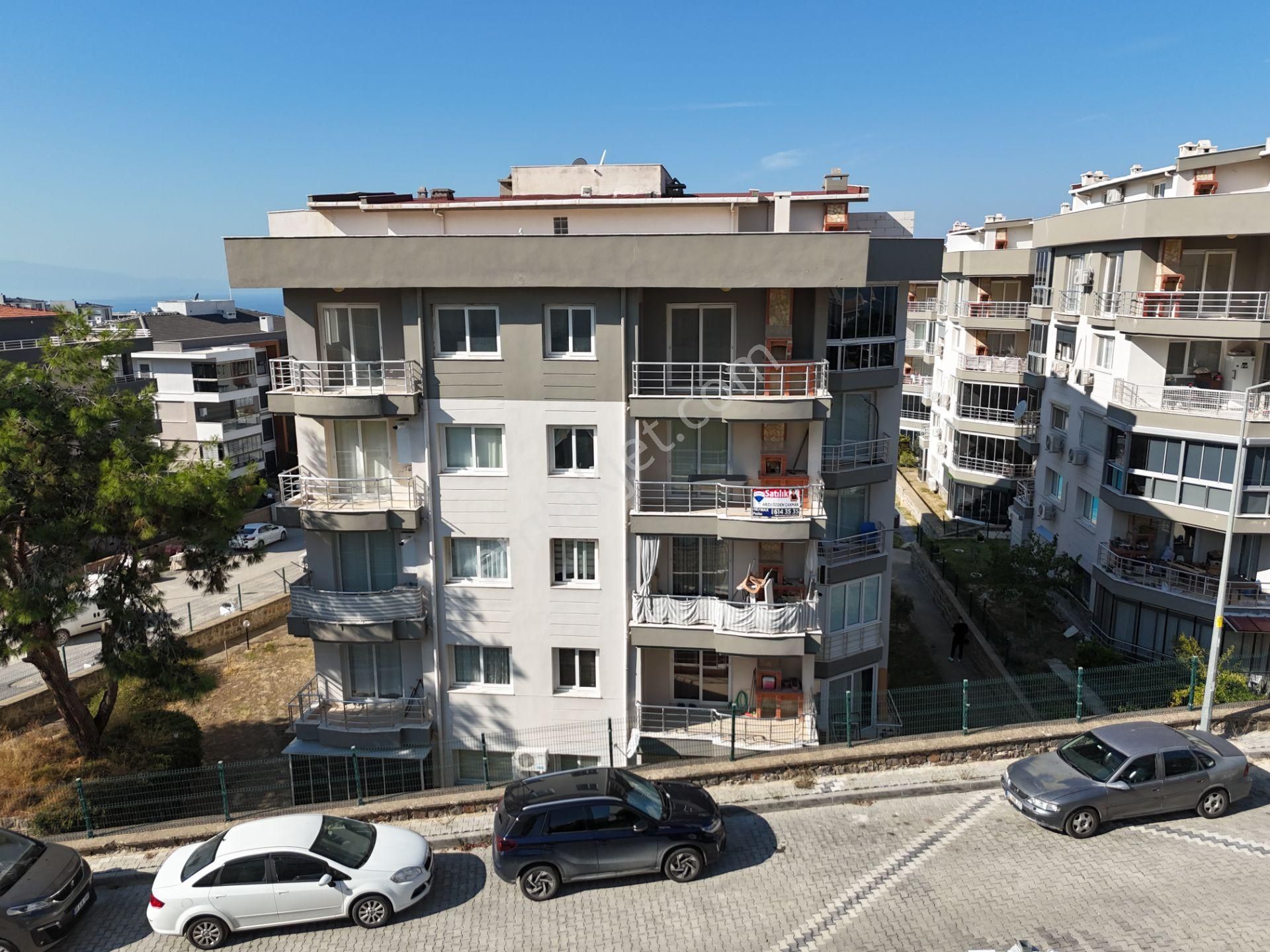 Kuşadası Değirmendere Ahmet Cengiz Sitesi'nde Satılık Temiz Ve Bakımlı 2+1 Daire - Görsel 2