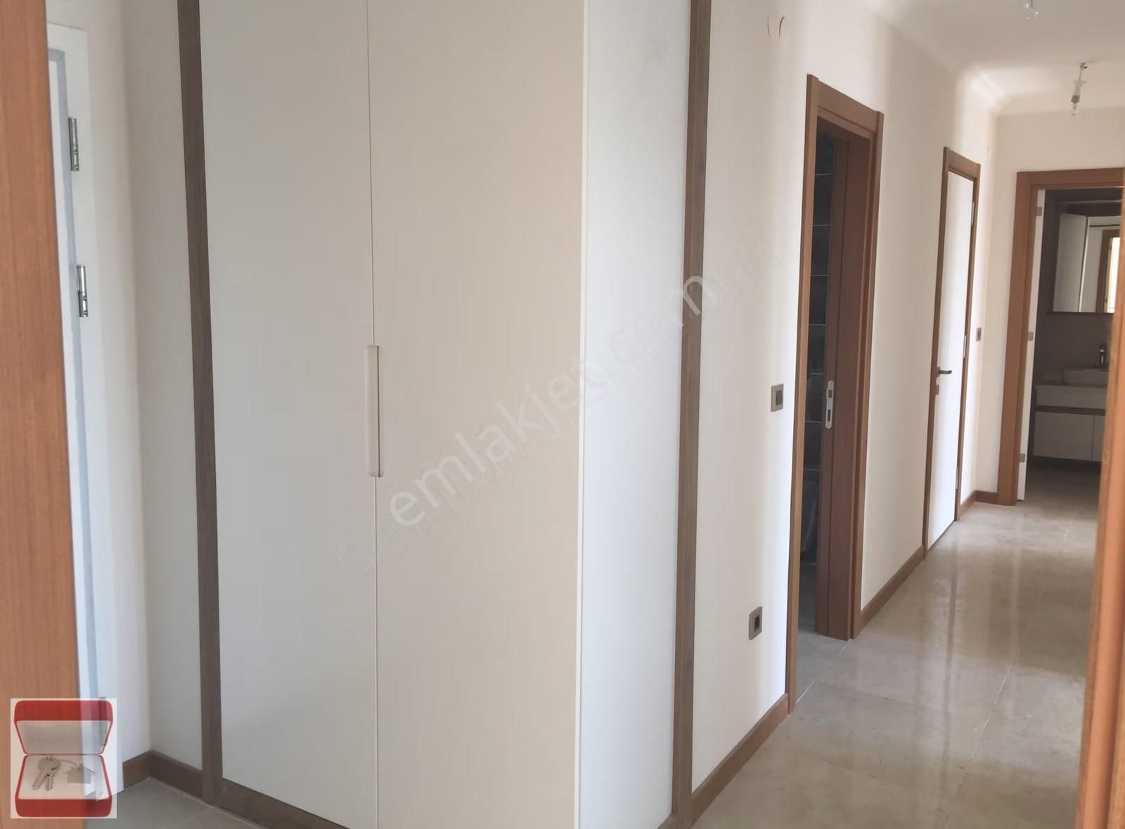 Huzurlu Marmara Sitesi Balkonlu 2+1 Satılık Daire