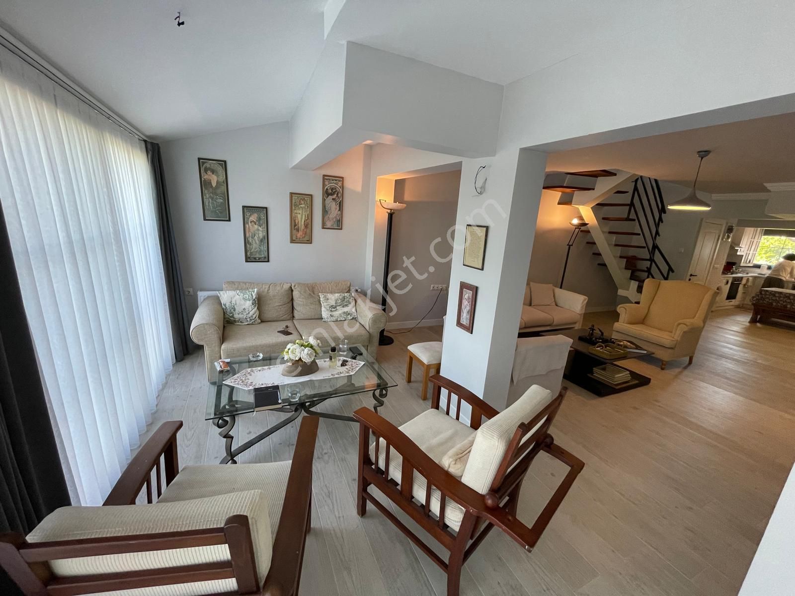 Turyap Çeşme Ilıca'da Kiralık Villa - Görsel 11