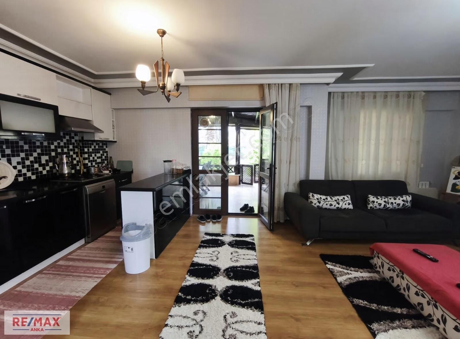 Şile'de Havuzlu Site İçerisinde Satılık 4+1 Müstakil Villa - Görsel 28