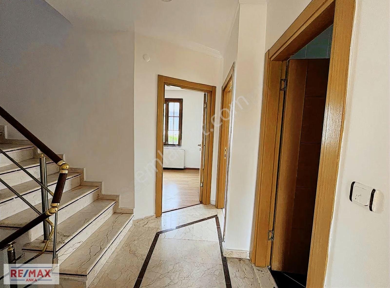 Şile Remax Anka'dan Kumbaba'da 6+2 Geniş Bahçeli Satılık Villa - Görsel 32