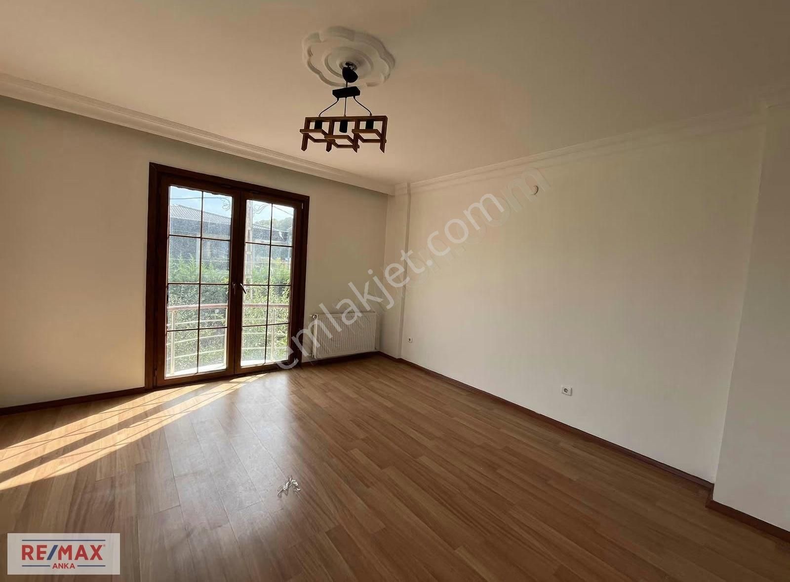 Şile Remax Anka'dan Kumbaba'da 6+2 Geniş Bahçeli Satılık Villa - Görsel 6