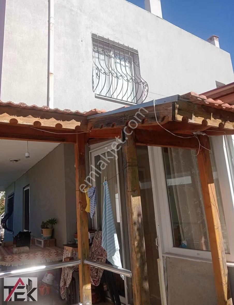 Deniz Manzaralı Merkezi Noktada Geniş Bahçeli 4+1 Dubleks - Görsel 2