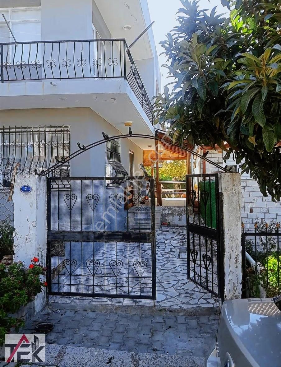 Deniz Manzaralı Merkezi Noktada Geniş Bahçeli 4+1 Dubleks - Görsel 6