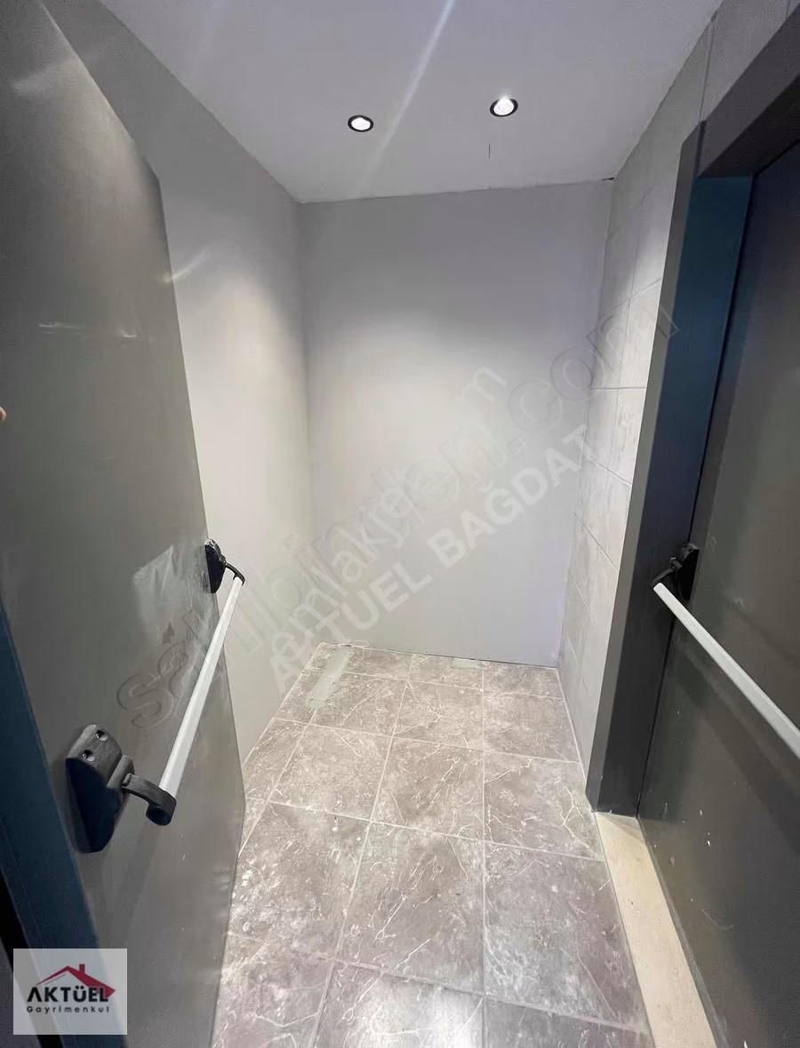 Suadiye'de Bağdat'a Yakın Sıfır Binada 100 M2 Balkonlu Lüx 2+1 - Görsel 3