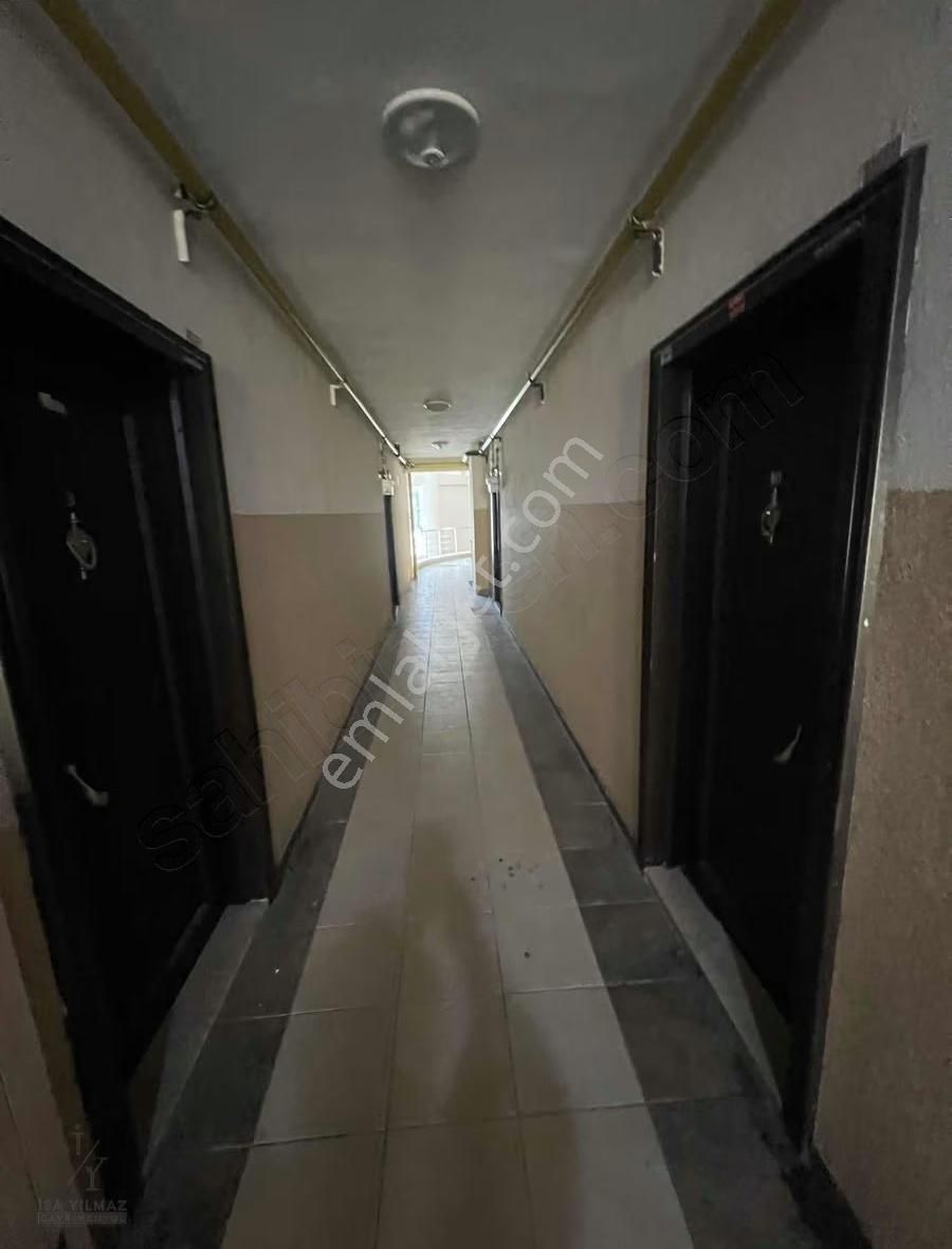 İsa Yılmaz'dan 2+1 Arakat Site İçi Eşyalı Mülkiyetli 70m Daire - Görsel 4