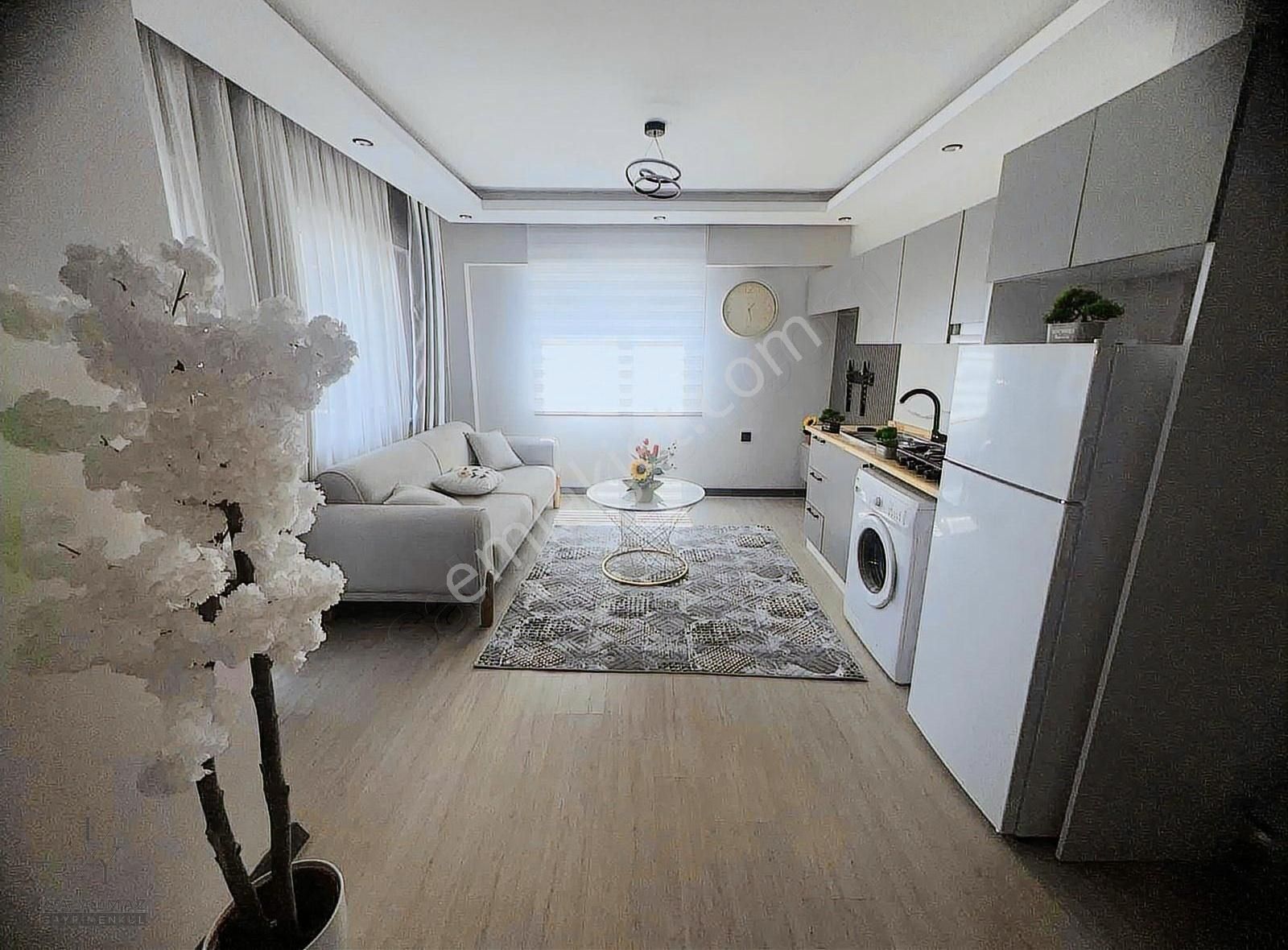 İsa Yılmaz'dan 2+1 Arakat Ful Eşyalı Merkezde Daire 70m - Görsel 23