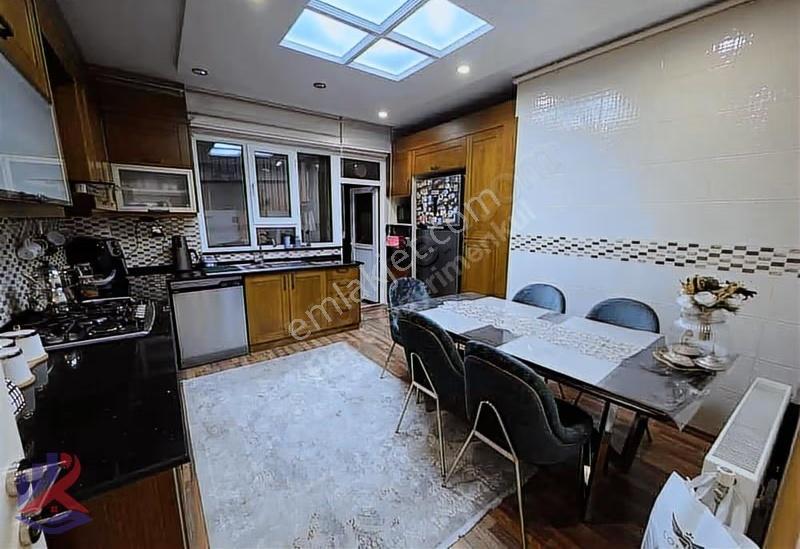Reos Gayrimenkulden Tekzen Arkası Site İçindi Satılık 180m²daire - Görsel 7