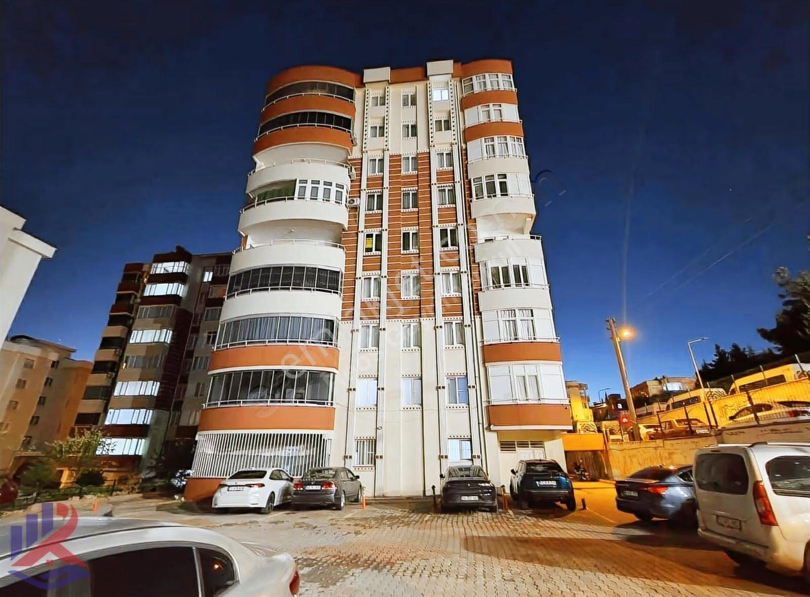 Reos Gayrimenkulden Tekzen Arkası Site İçindi Satılık 180m²daire - Görsel 3