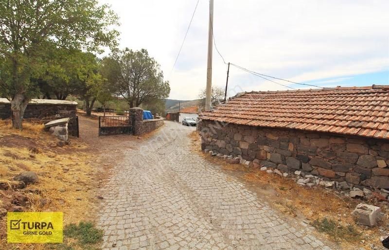 Bergama Gaylan'da 511 M2 Arsalı 2+1 Bakımlı Satılık Müstakil Ev - Görsel 35