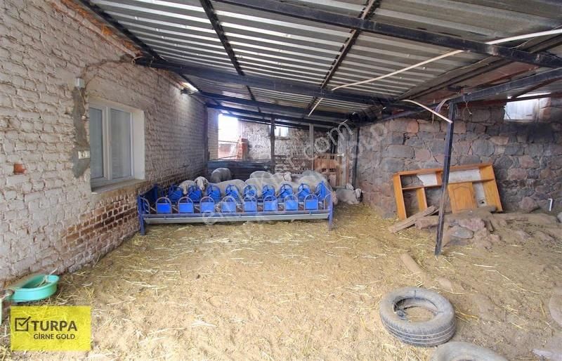 Bergama Gaylan'da 511 M2 Arsalı 2+1 Bakımlı Satılık Müstakil Ev - Görsel 10