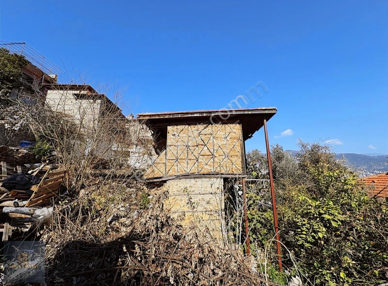 Alanya Tophanede Satılık 124m2 Arsa Ve Kargır Ev - Görsel 4