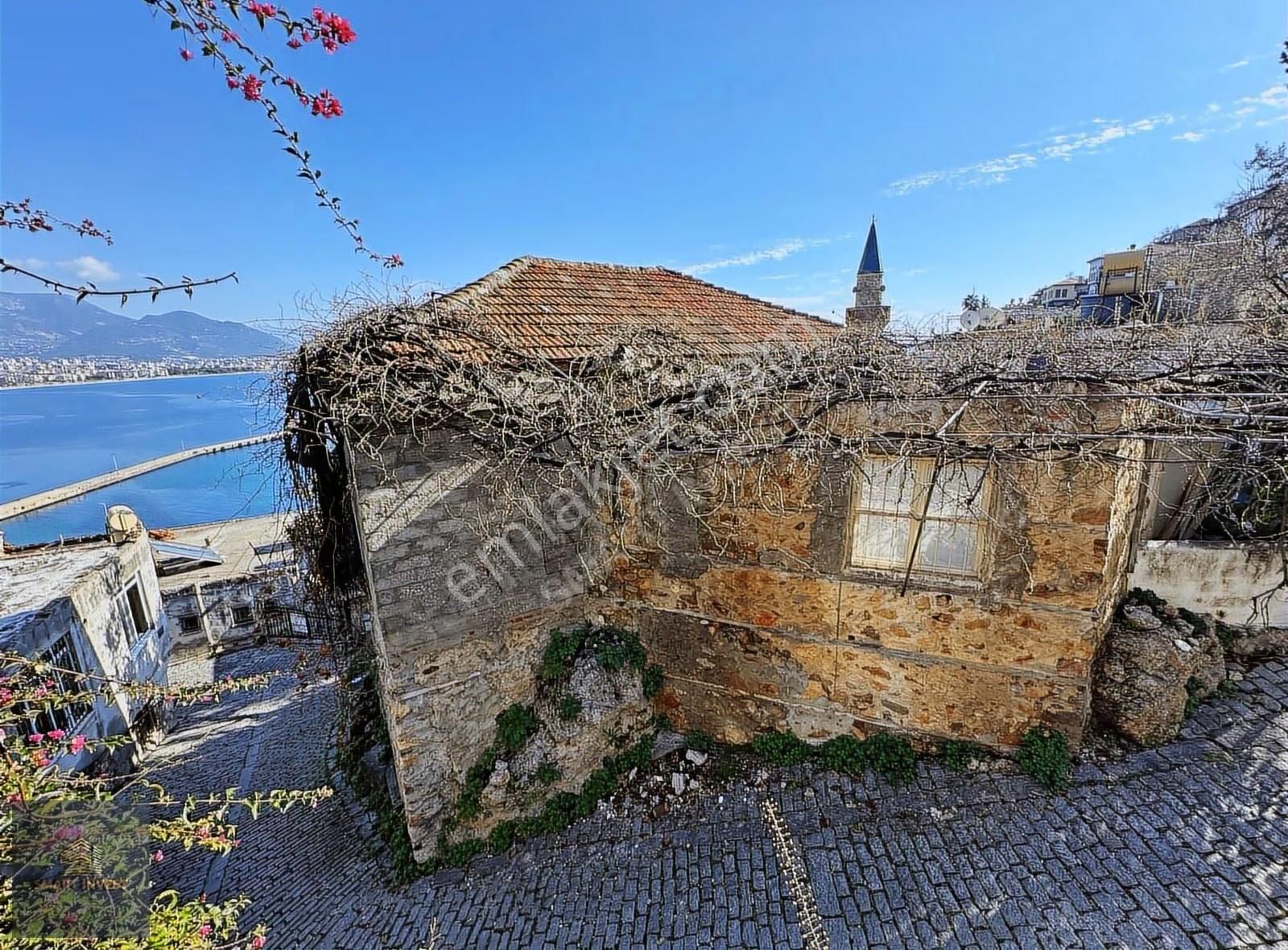 Alanya Tophanede Satılık 124m2 Arsa Ve Kargır Ev - Görsel 16