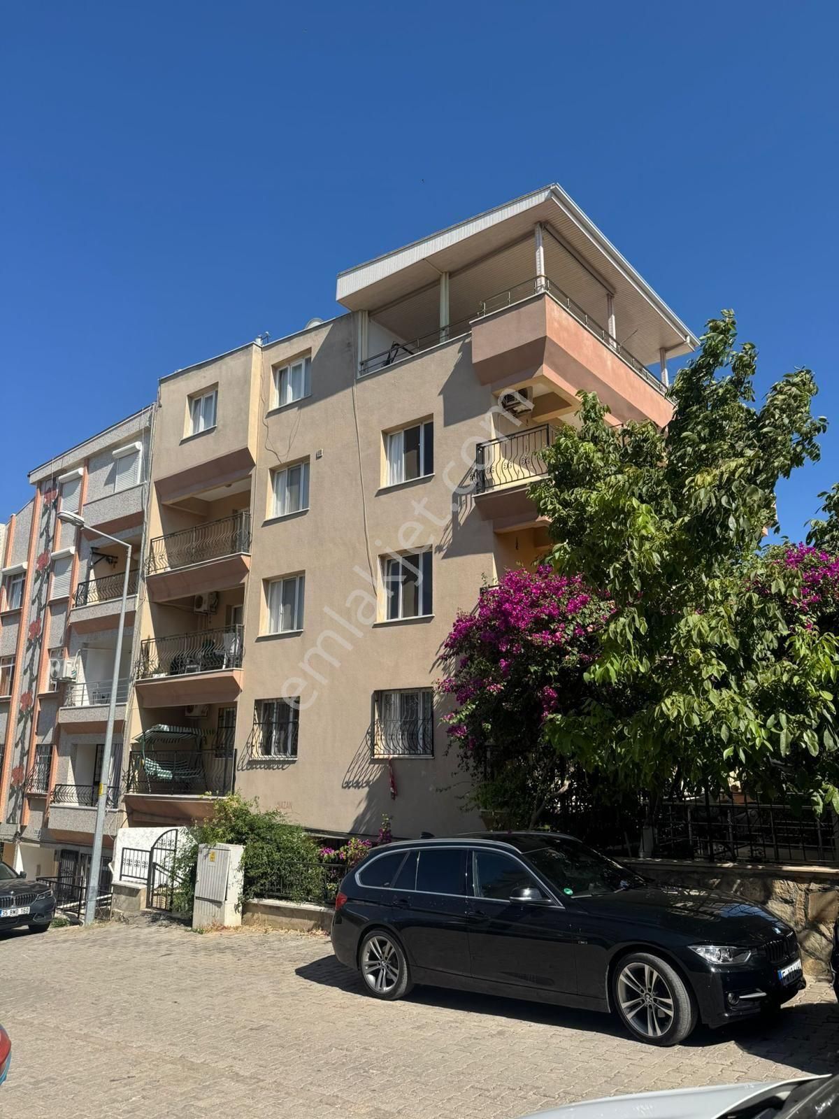 Didim Çamlık Mahallesi'nde Denize Yürüme Mesafesinde Satılık Dubleks