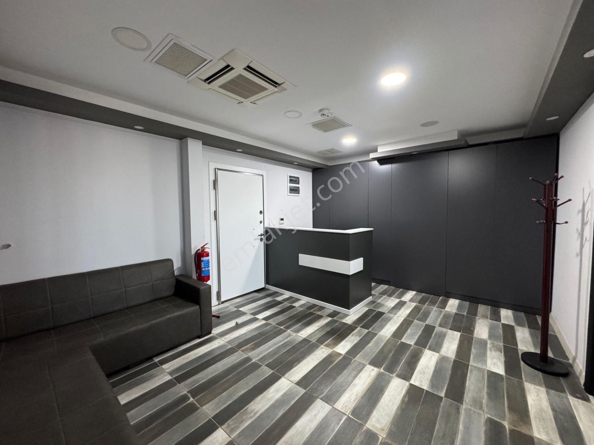 Çorlu'nun En Seçkin İş Merkezi Ballı Business Center'de Satılık 2+1 Ofis..!! - Görsel 4