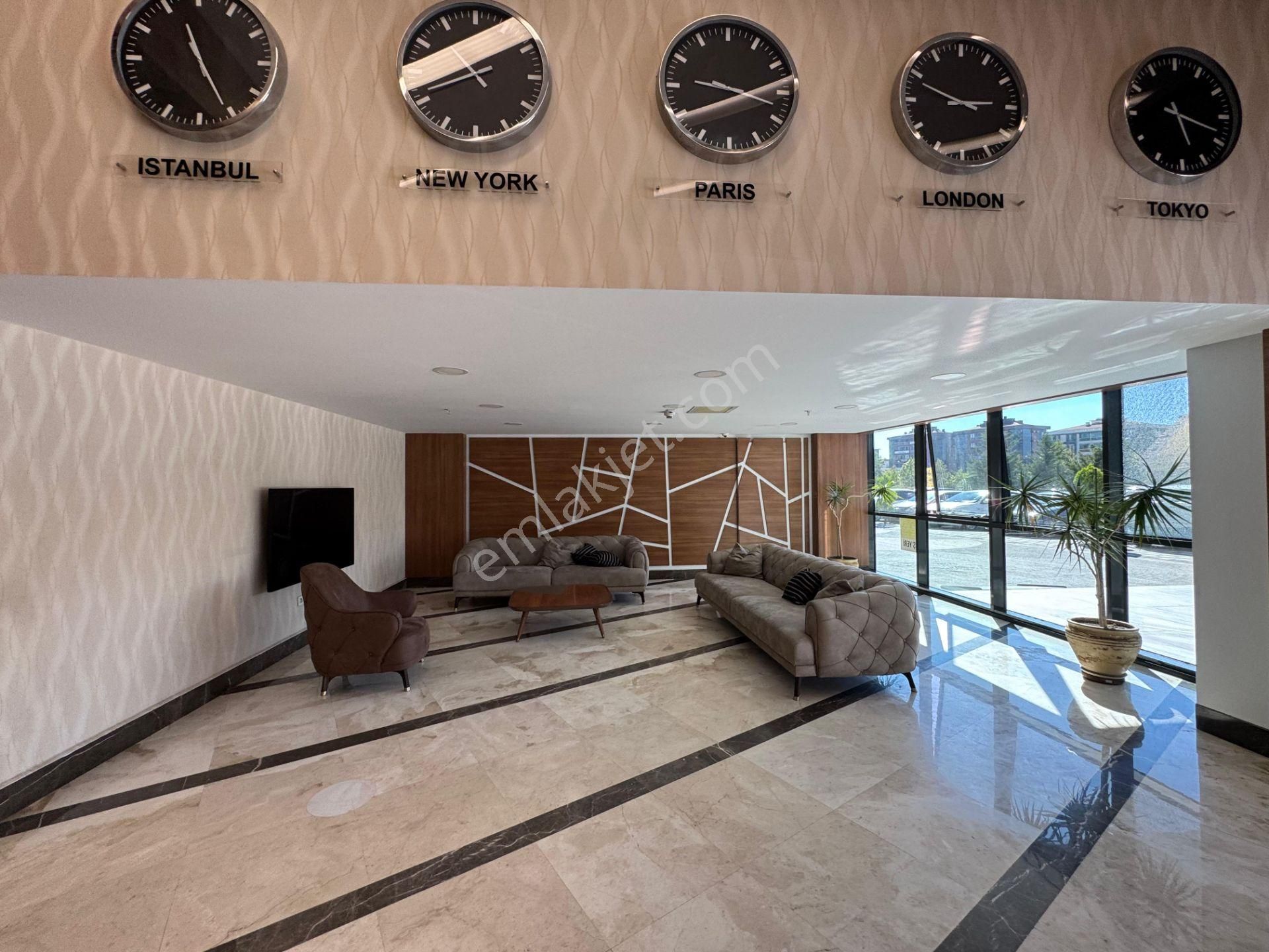 Çorlu'nun En Seçkin İş Merkezi Ballı Business Center'de Satılık 2+1 Ofis..!! - Görsel 21