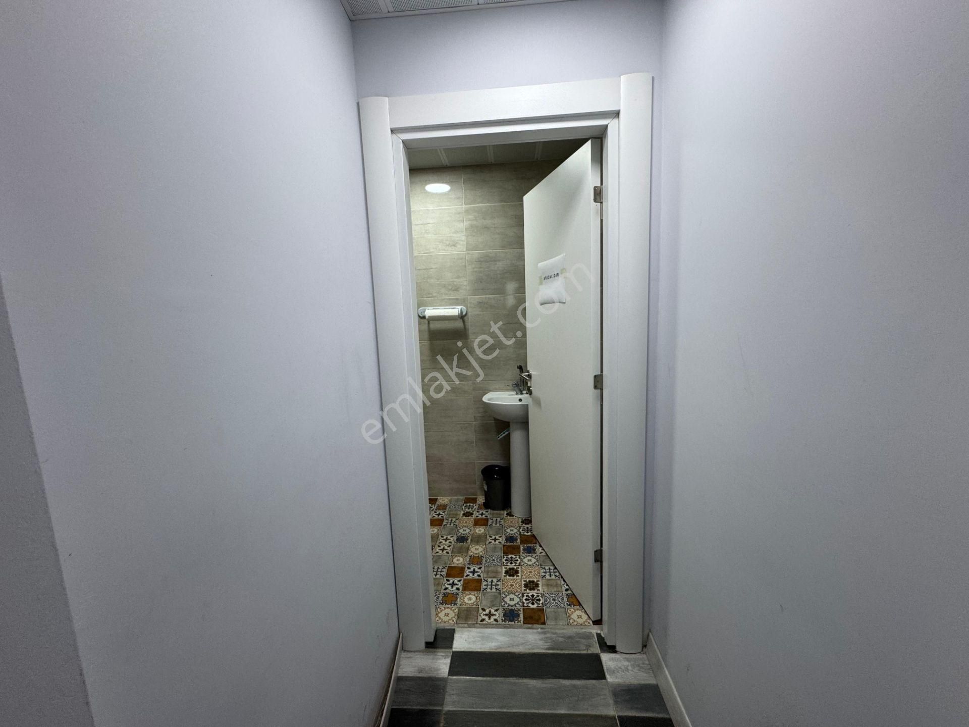 Çorlu'nun En Seçkin İş Merkezi Ballı Business Center'de Satılık 2+1 Ofis..!! - Görsel 9