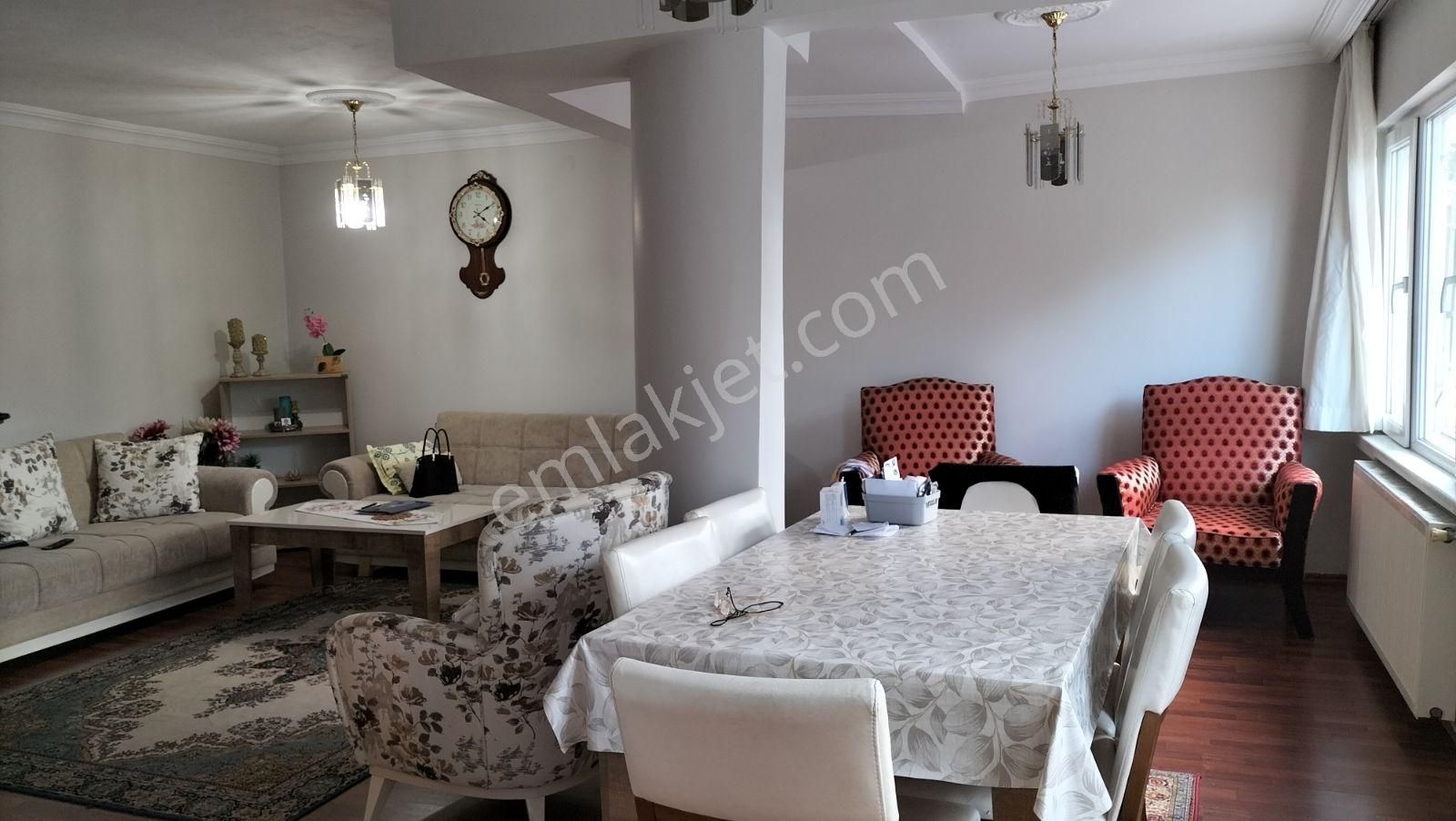 Yenimahalle Batıkent İnönü Mah.full Yapılı 3+2 Satılık Müstakil.