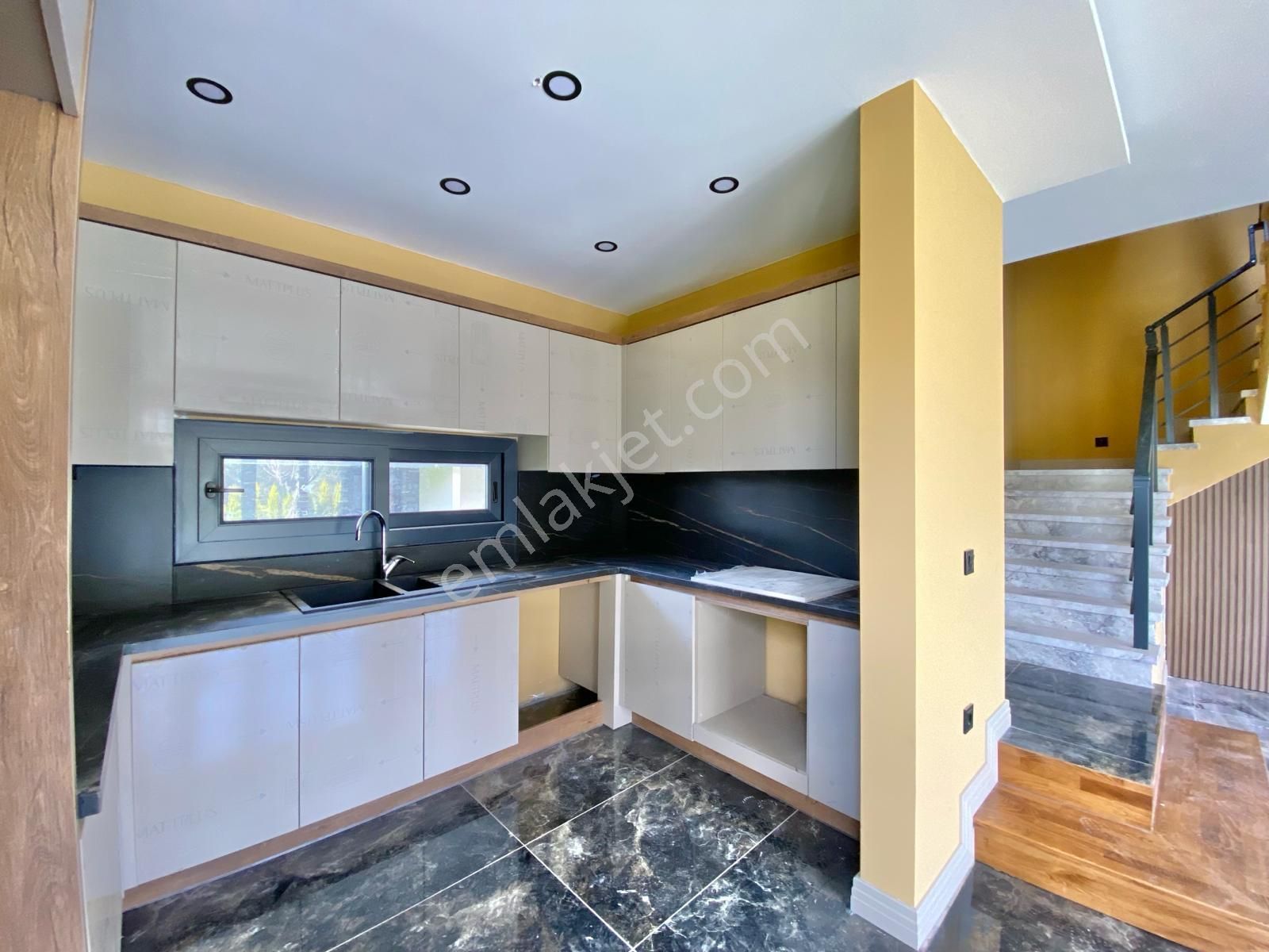 Yüksel'den Güre'de Havuzlu Lüx Proje De 4+1 Şahane Villa - Görsel 6