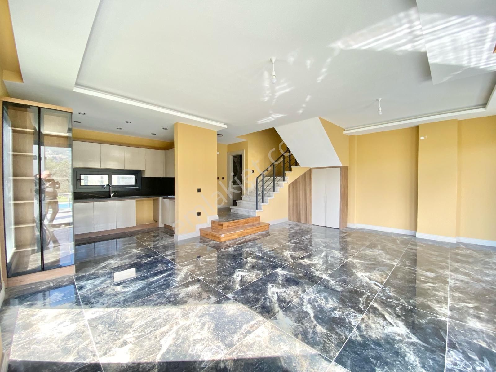 Yüksel'den Güre'de Havuzlu Lüx Proje De 4+1 Şahane Villa - Görsel 11