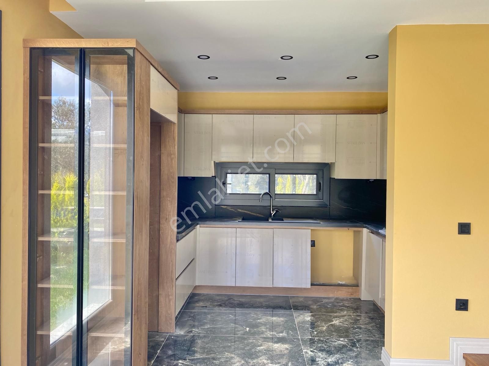 Yüksel'den Güre'de Havuzlu Lüx Proje De 4+1 Şahane Villa - Görsel 8