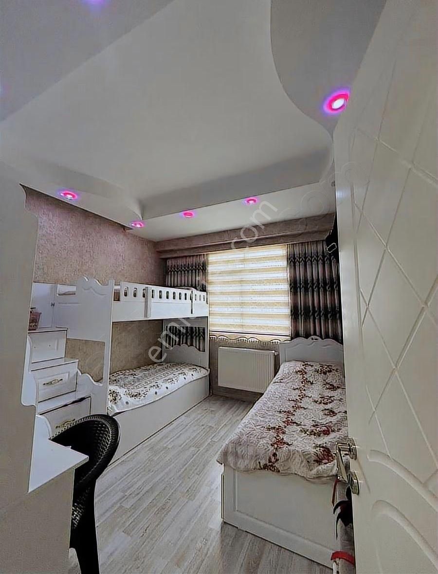 Doğukent 2'35 Cadede Galeri Gelinlik Üstü 3+1 Satılık Daire - Görsel 17