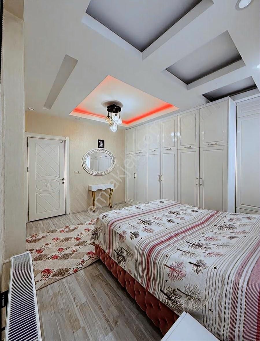 Doğukent 2'35 Cadede Galeri Gelinlik Üstü 3+1 Satılık Daire - Görsel 2