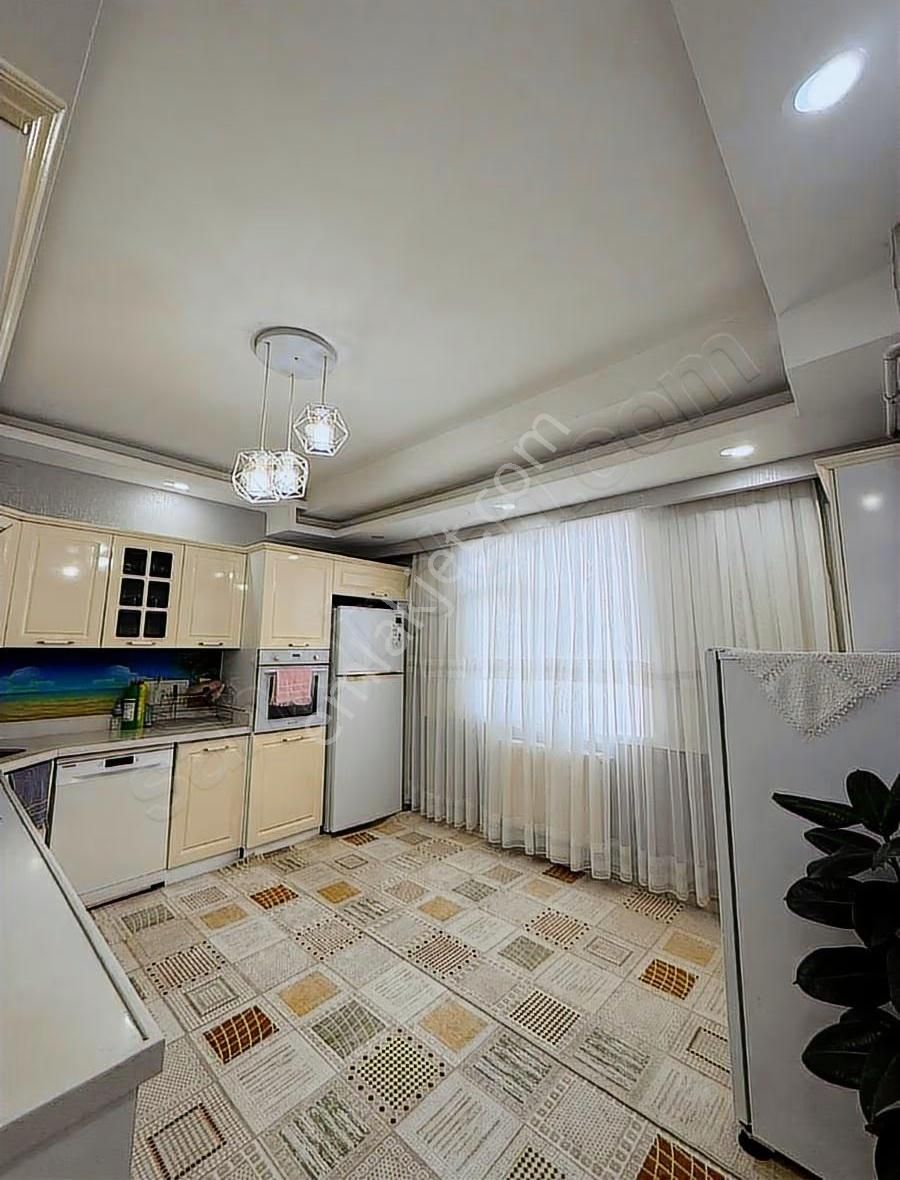 Doğukent 2'35 Cadede Galeri Gelinlik Üstü 3+1 Satılık Daire - Görsel 8