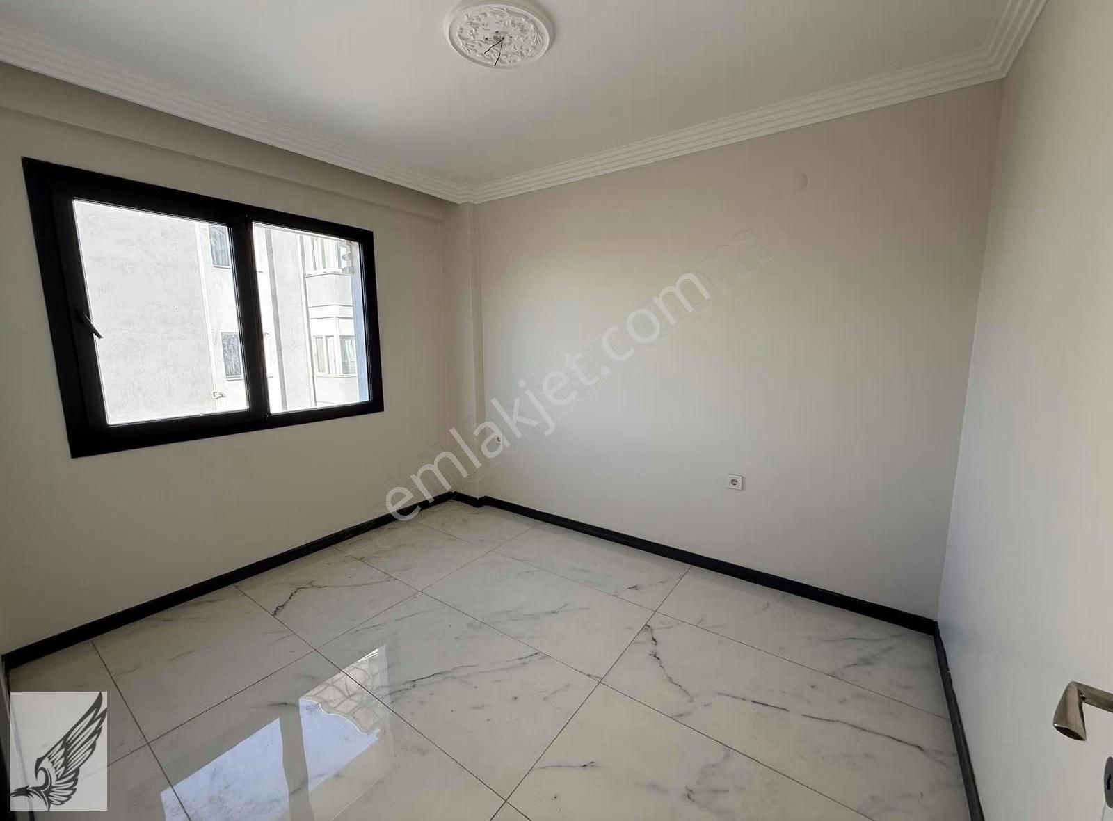 Seferihisar Ana Cadde Üzerinde Kullanışlı Satılık 1+1 Daire - Görsel 24