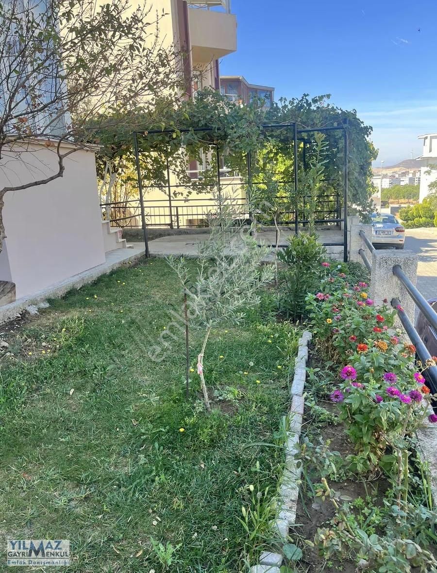 Bahçeli 372 M² Arsa İçinde 4+1 Satılık Tripleks - Görsel 30